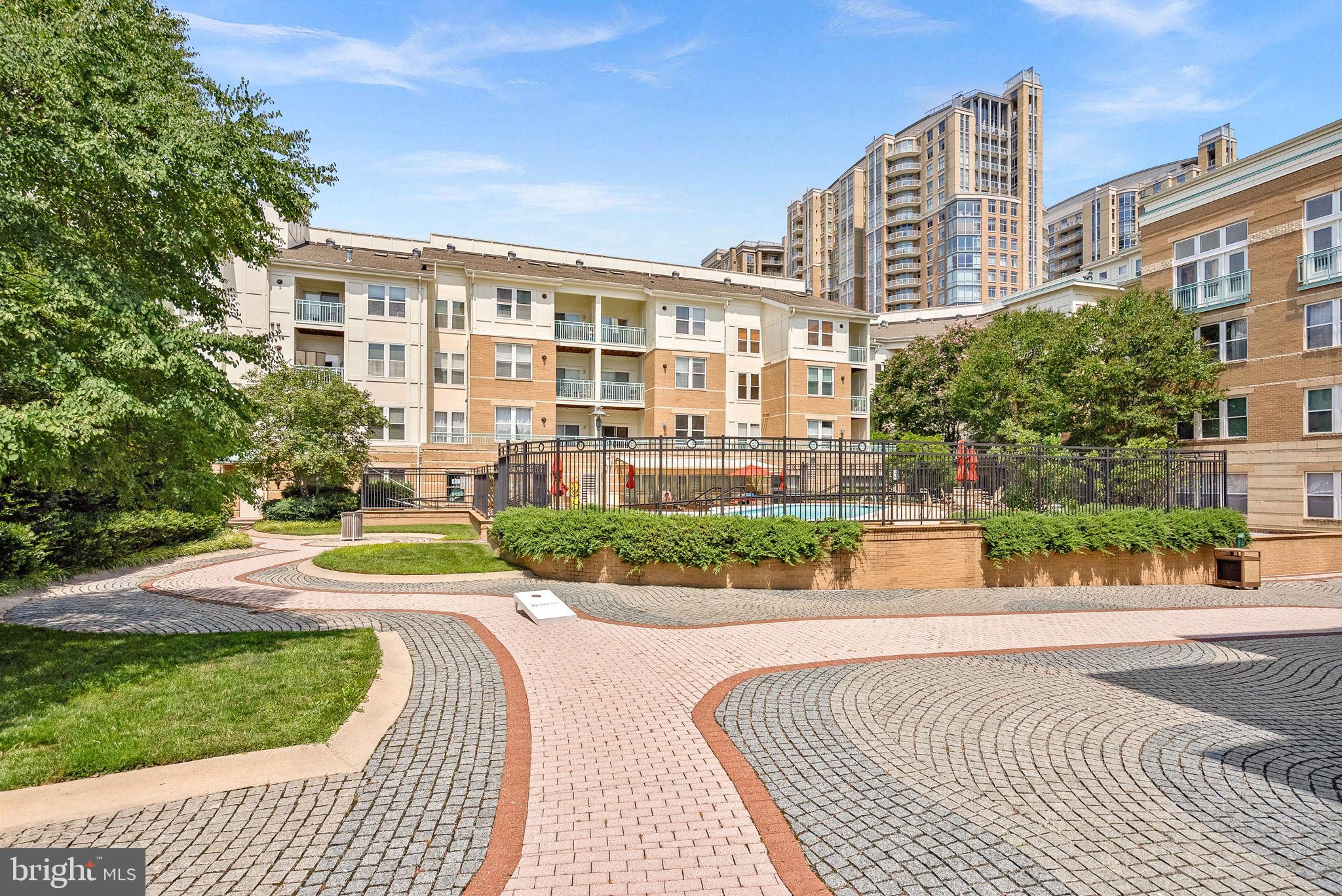 MARKET STREET AT TOWN CENTER - Residential