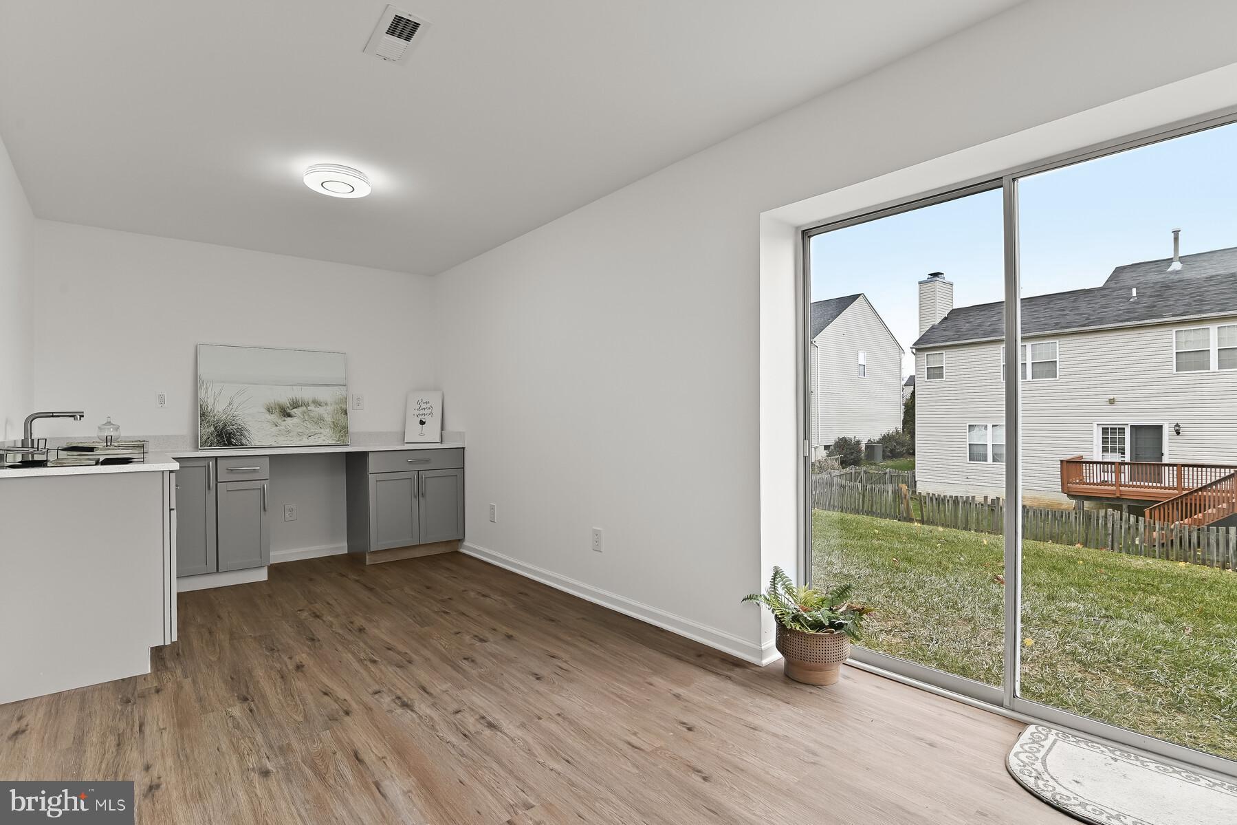 SENECA CROSSING - Residential