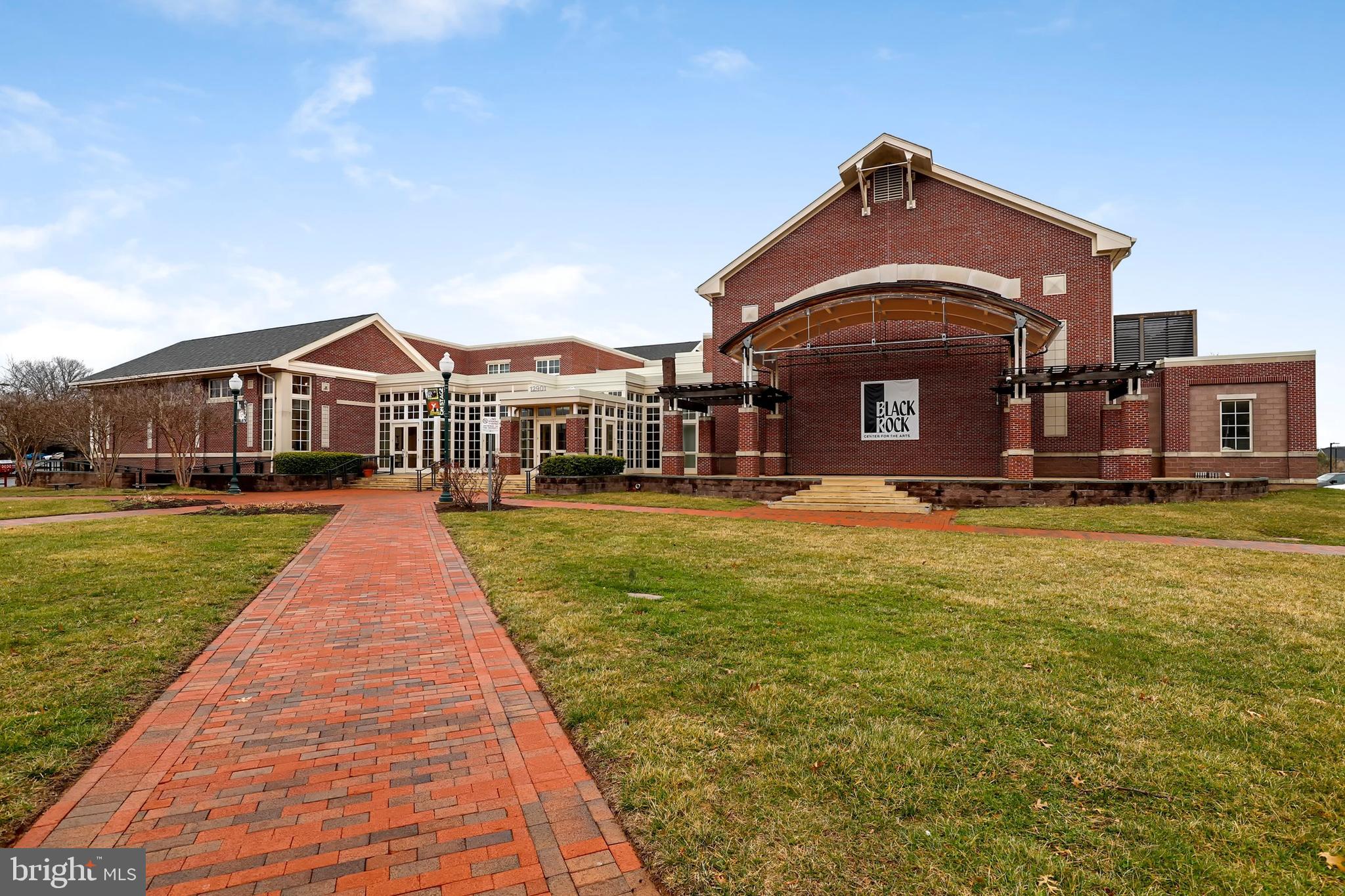 SENECA CROSSING - Residential