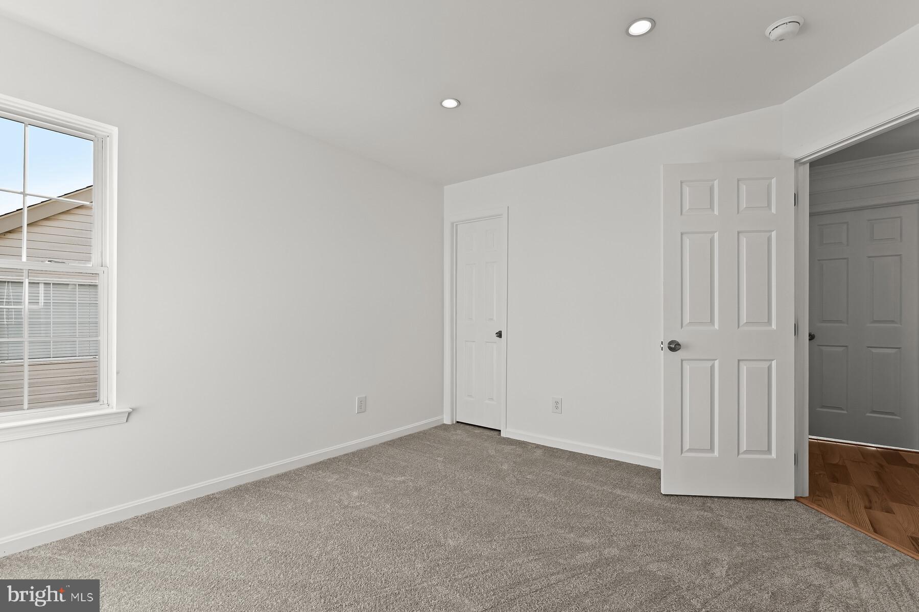 SENECA CROSSING - Residential