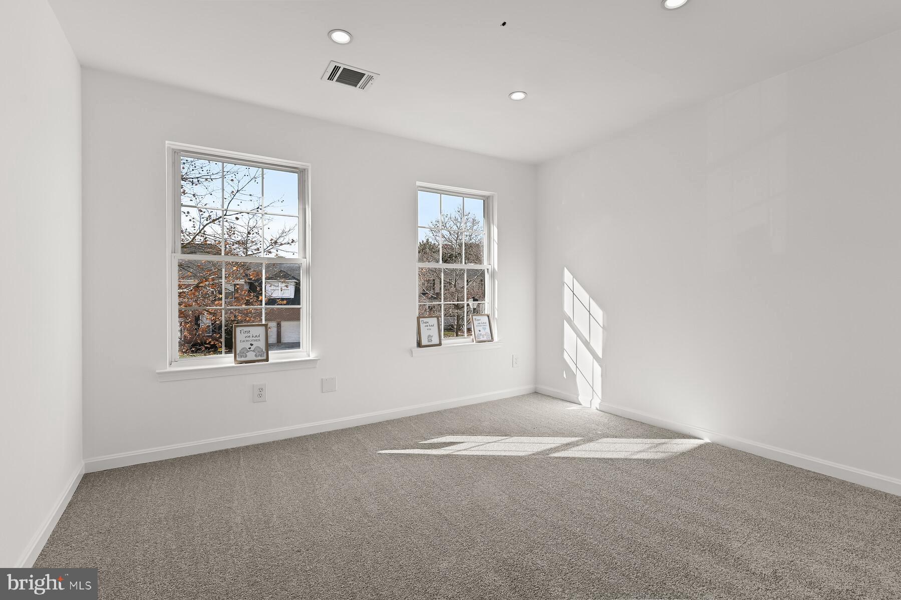 SENECA CROSSING - Residential