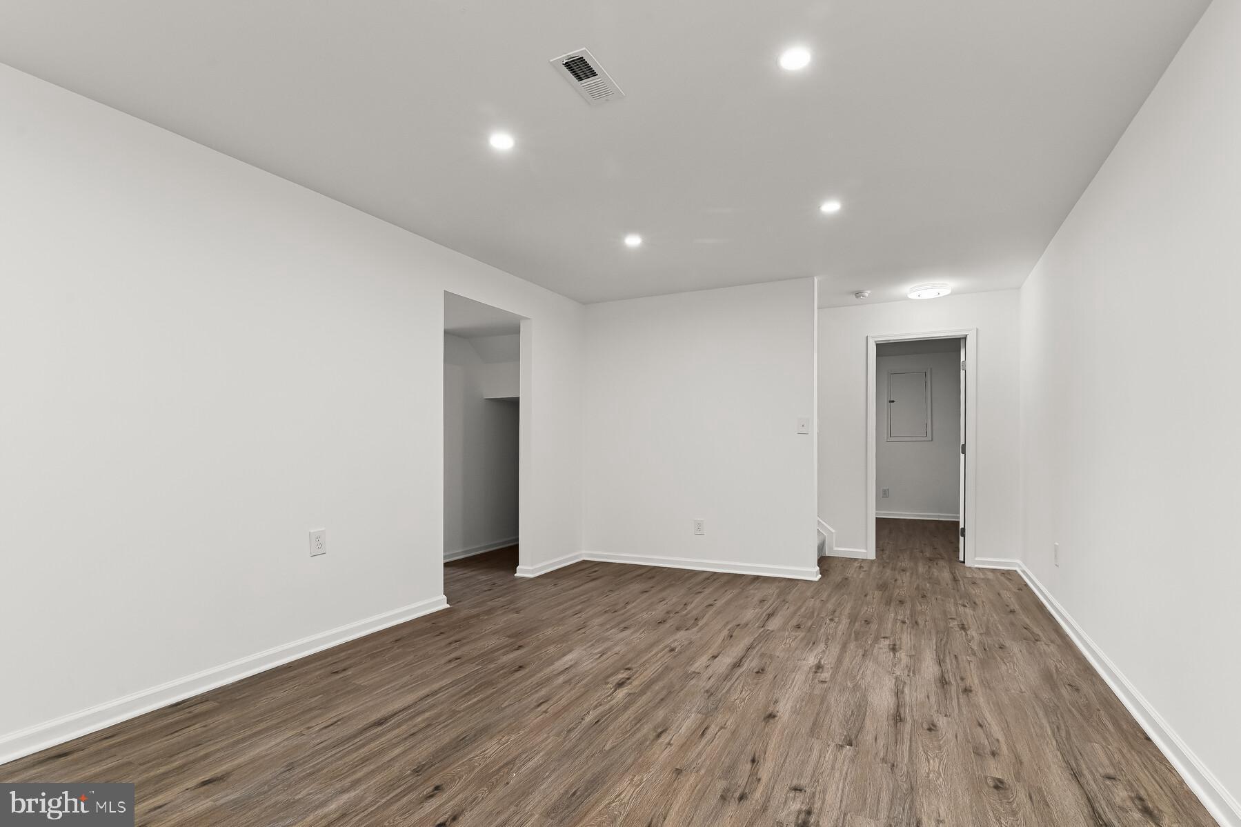 SENECA CROSSING - Residential