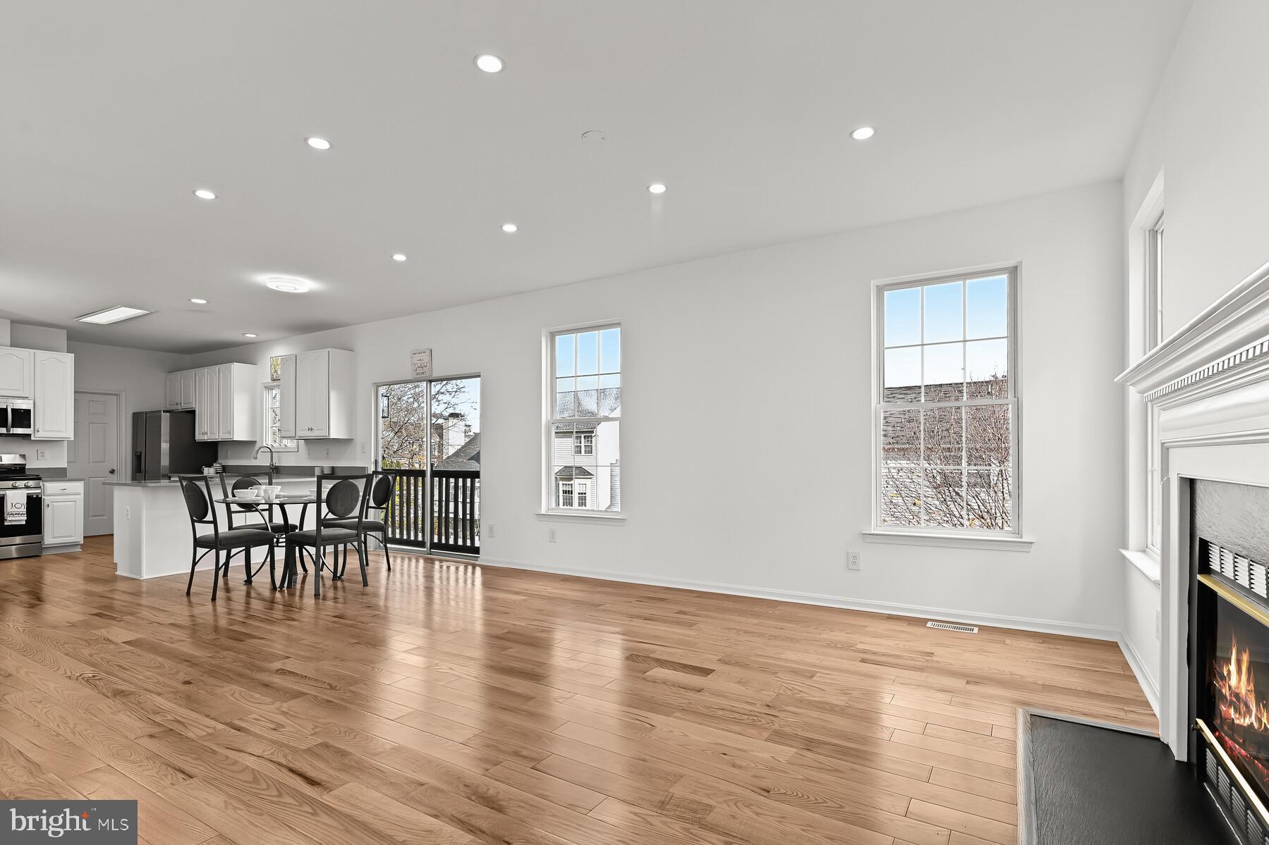 SENECA CROSSING - Residential