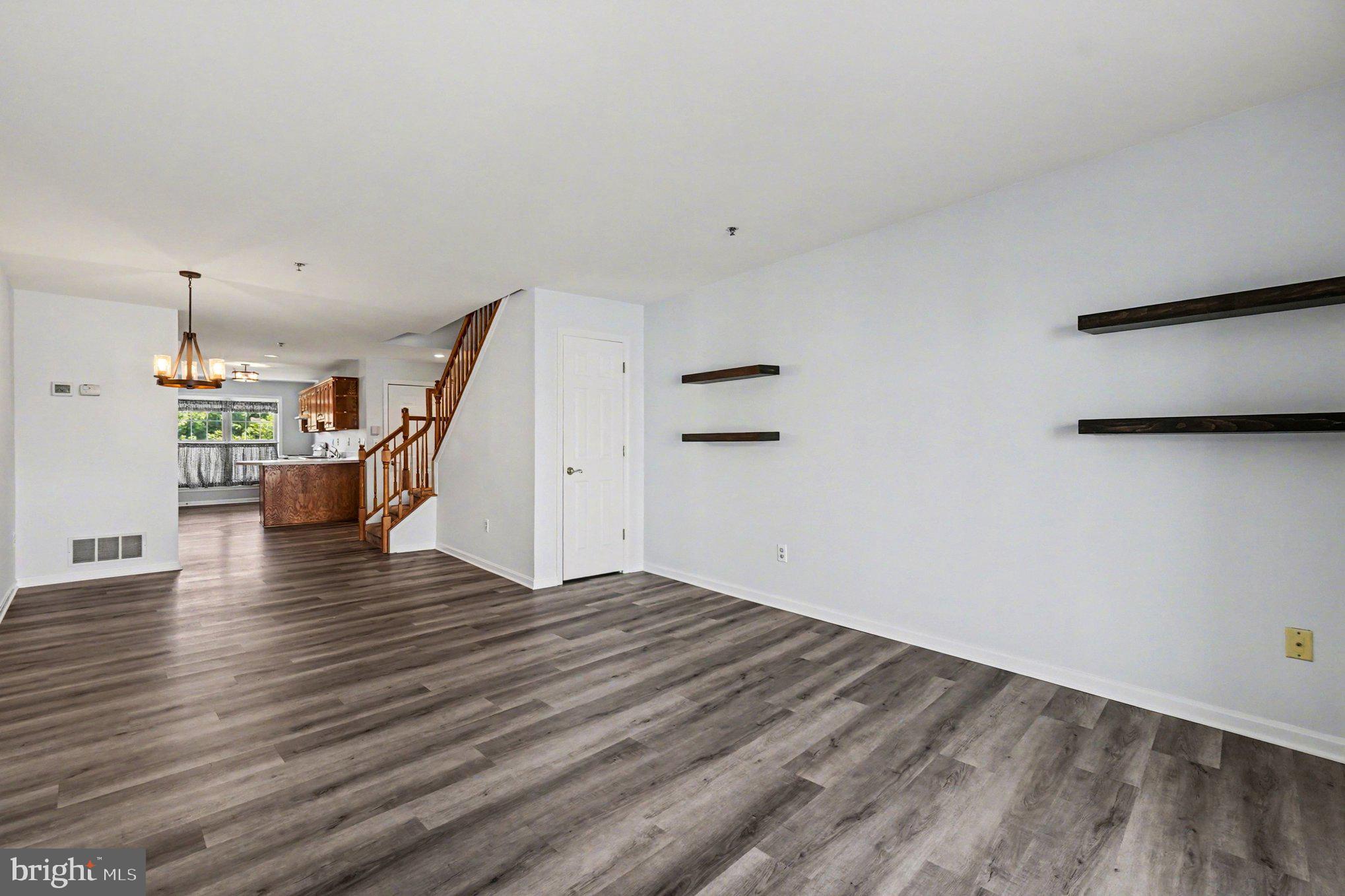 8 OWENS LANDING COURT C