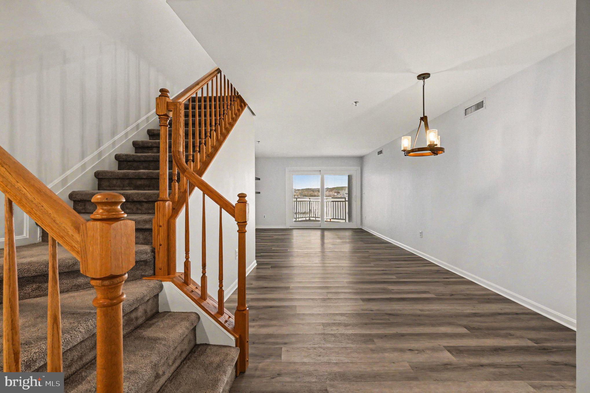 8 OWENS LANDING COURT C