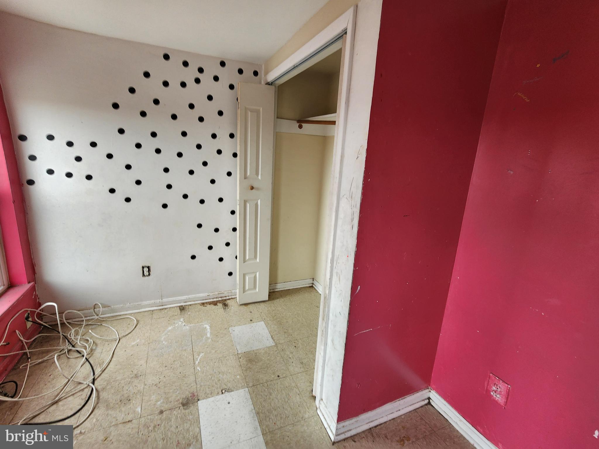 SANDTOWN-WINCHESTER - Residential