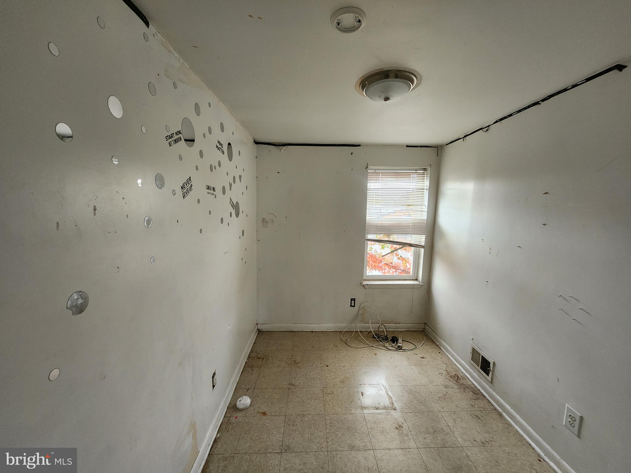 SANDTOWN-WINCHESTER - Residential