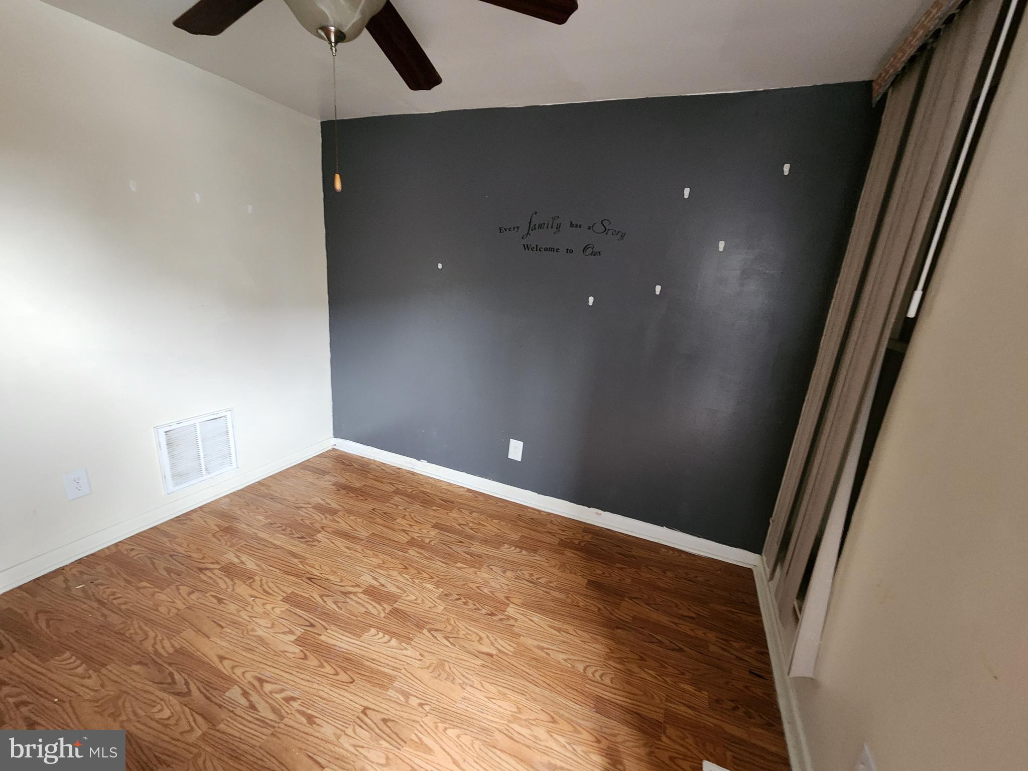 SANDTOWN-WINCHESTER - Residential