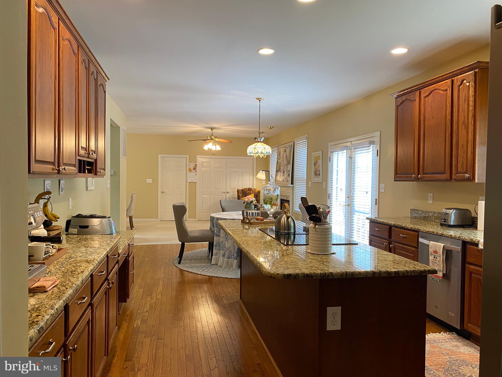 HUNTERS POND - Residential