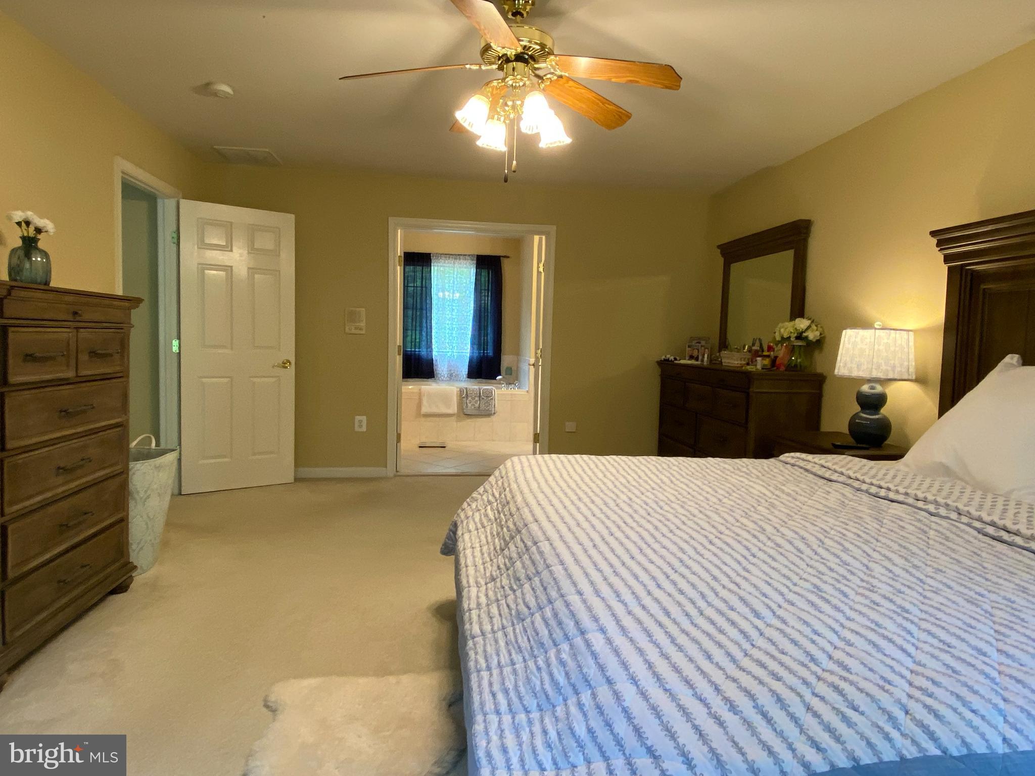 HUNTERS POND - Residential