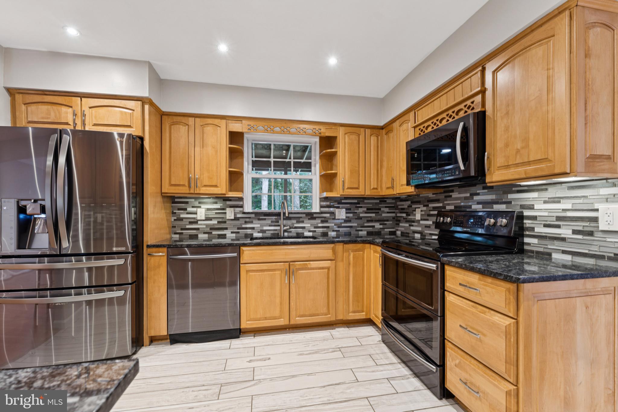 LAKE RIDGE - ANTIETAM - Residential