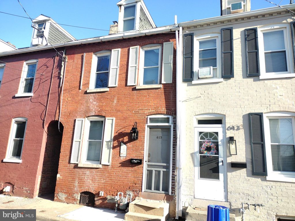 Photo of 615 Lake Street, LANCASTER, PA 17603 (MLS # PALA2068968)