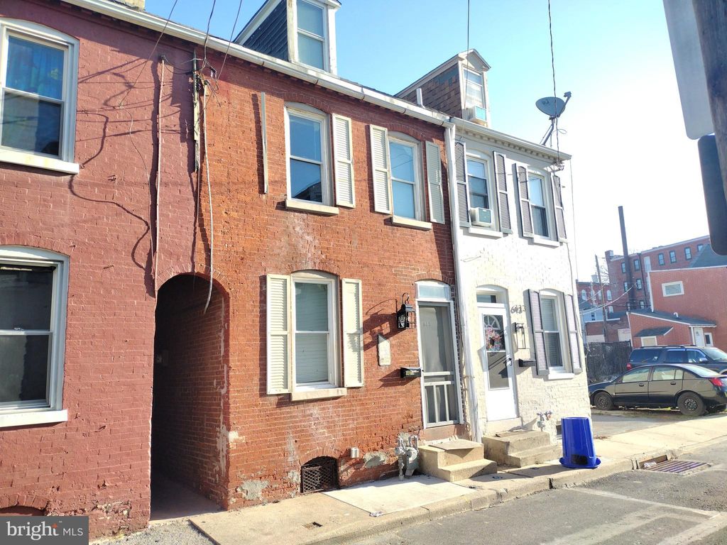 Photo of 615 Lake Street, LANCASTER, PA 17603 (MLS # PALA2068968)