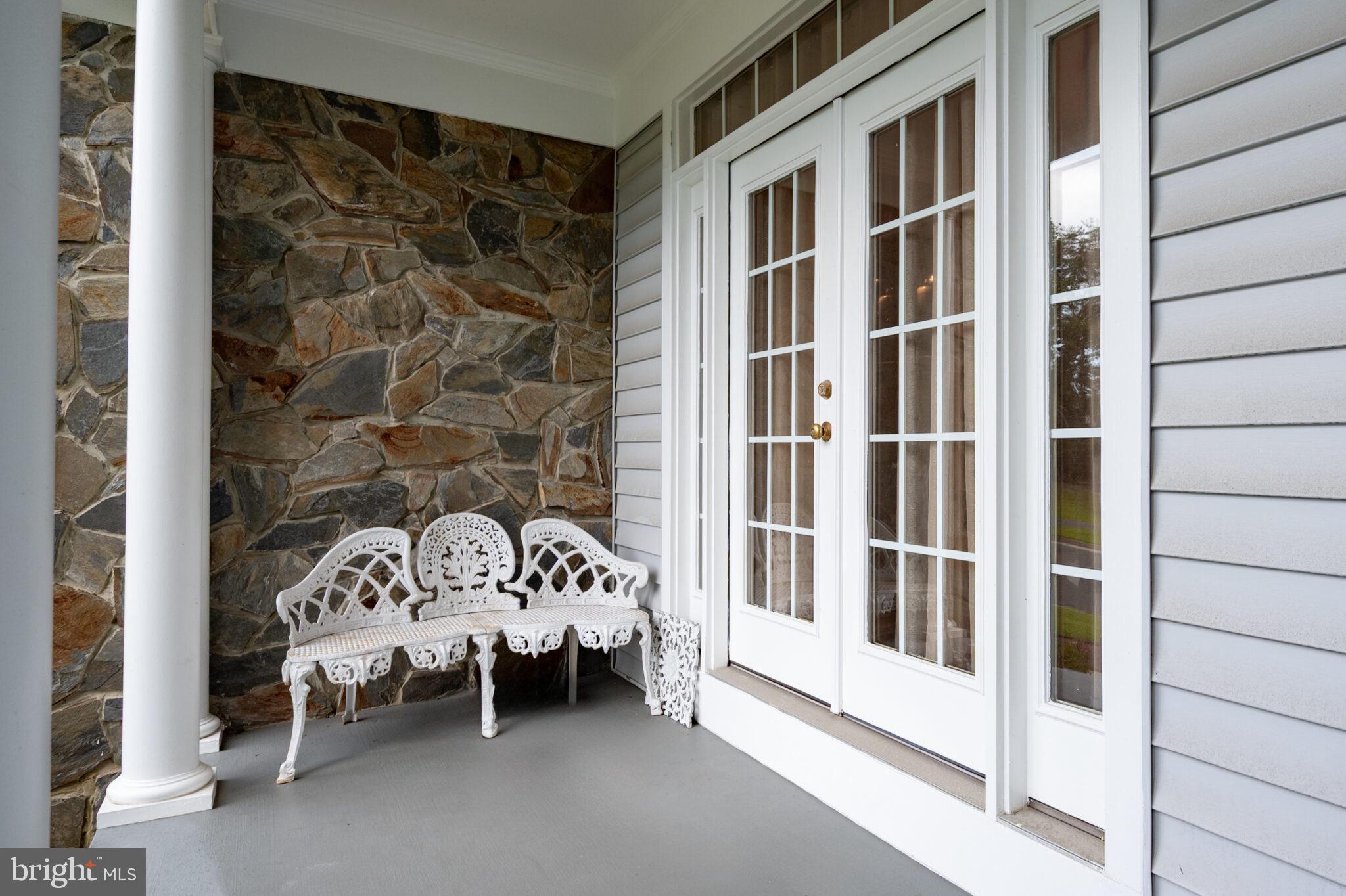 SUZANNE'S WAY - Residential