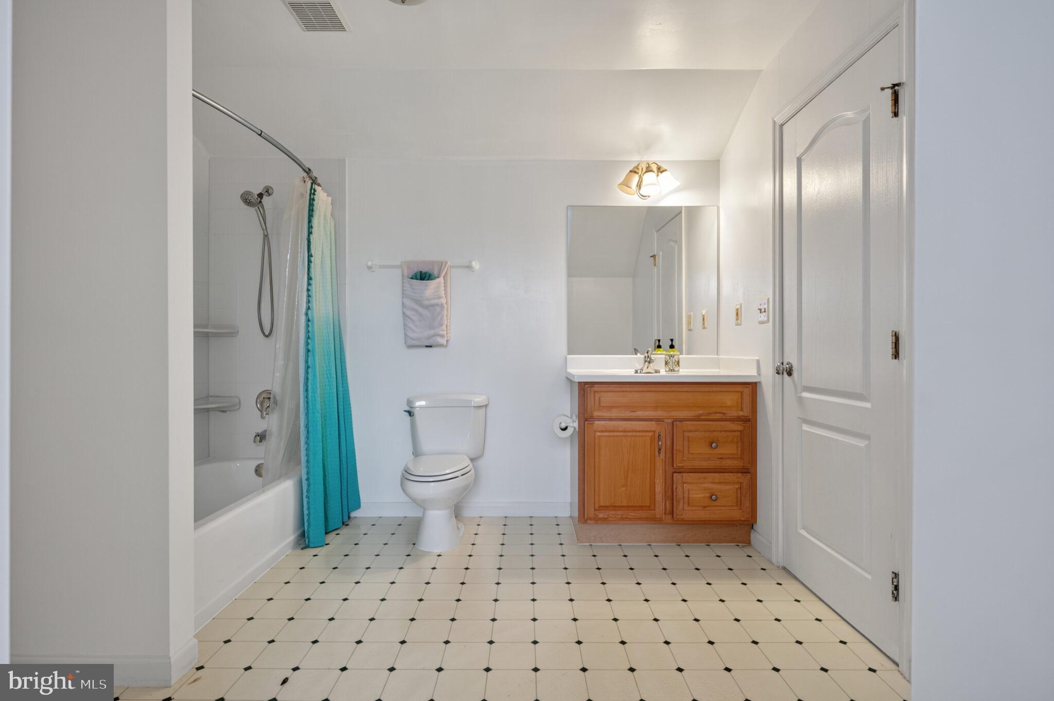 SUZANNE'S WAY - Residential