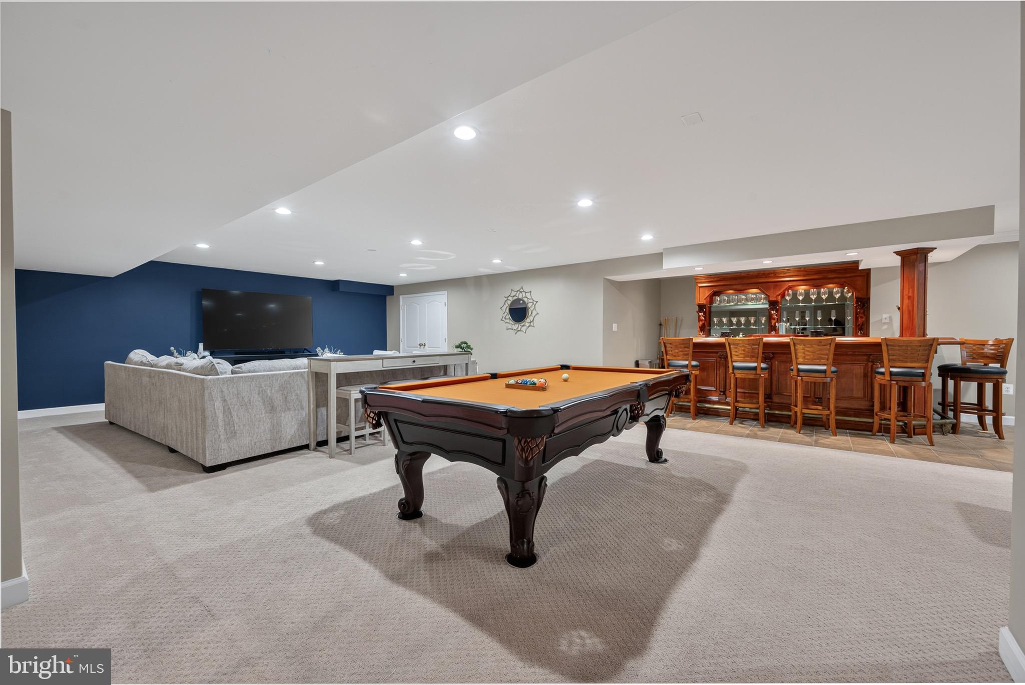 SUZANNE'S WAY - Residential