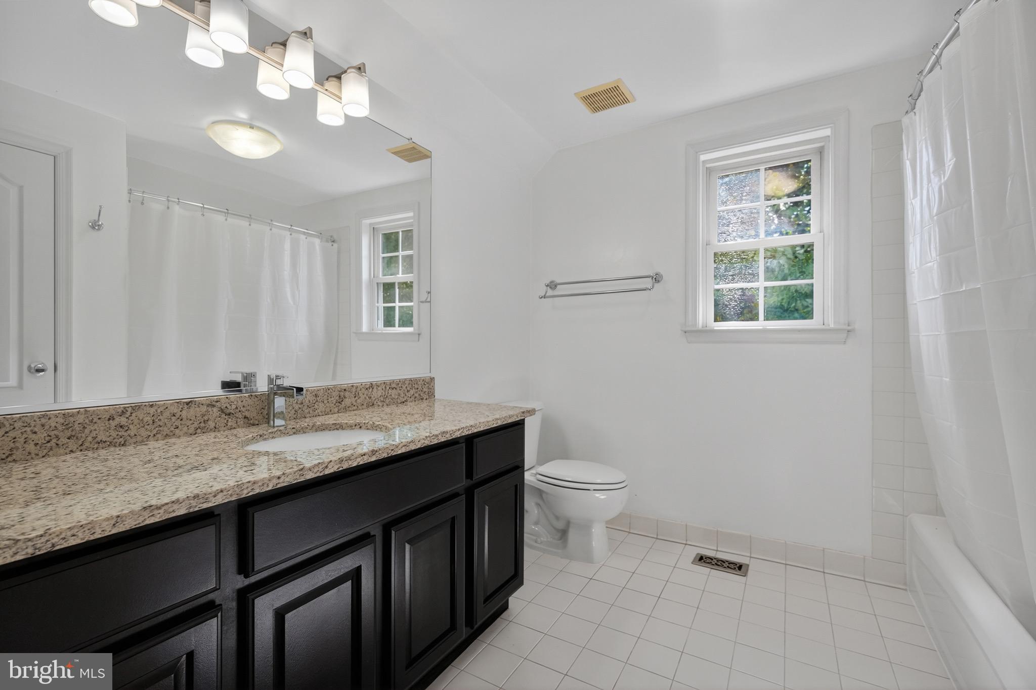 SUZANNE'S WAY - Residential