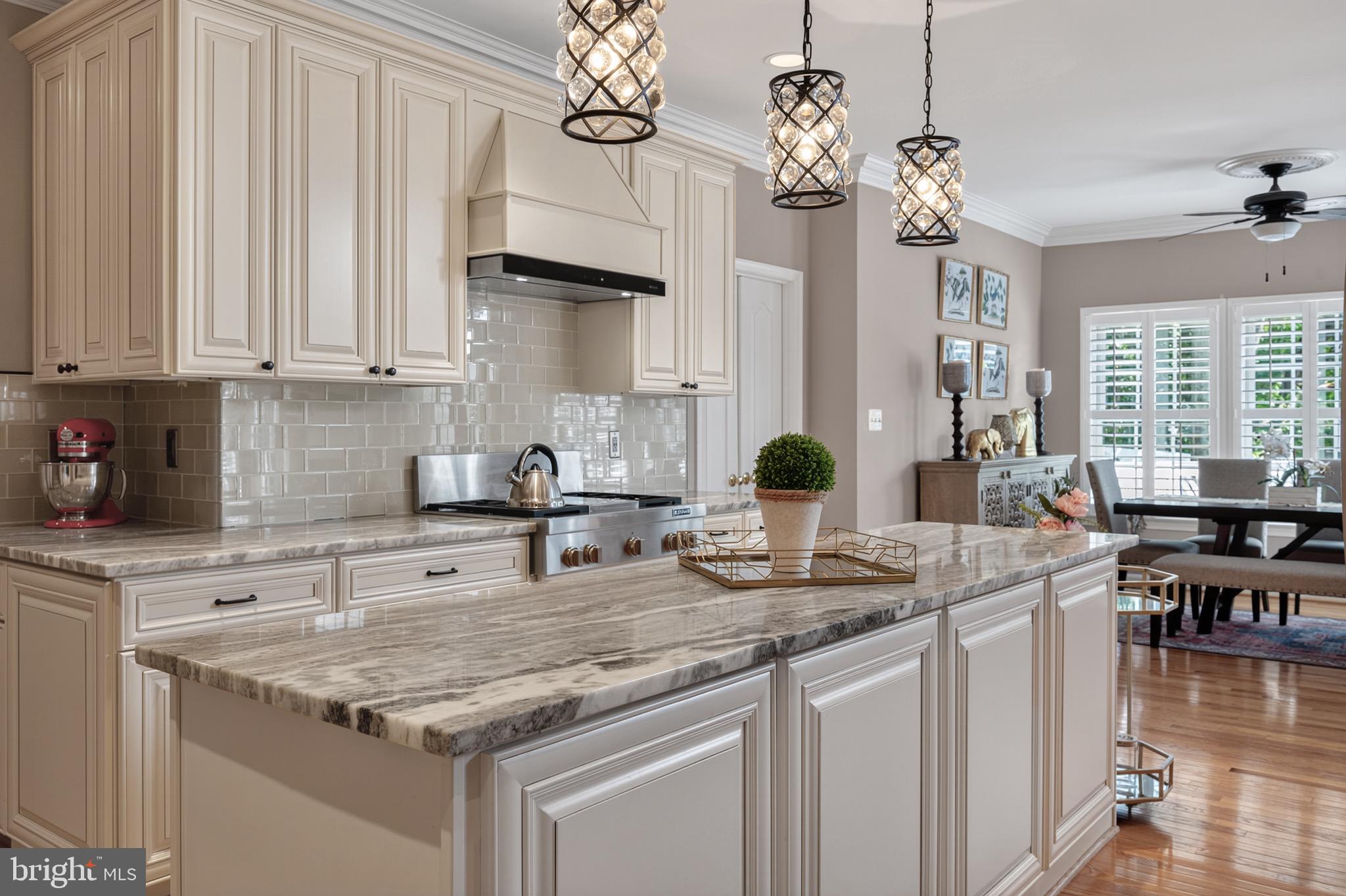 SUZANNE'S WAY - Residential