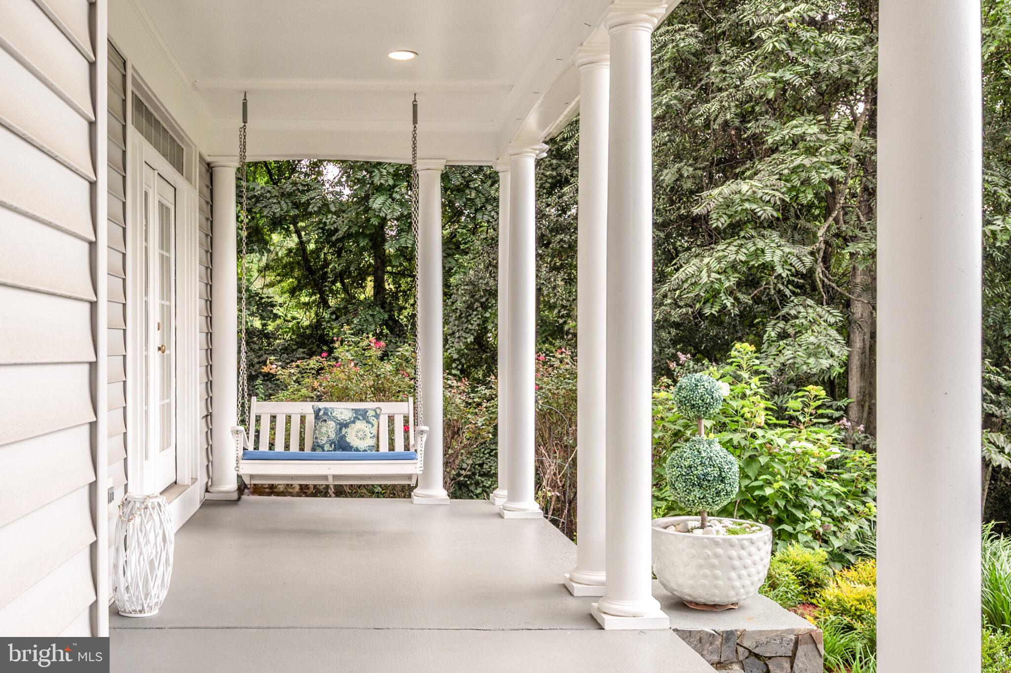 SUZANNE'S WAY - Residential