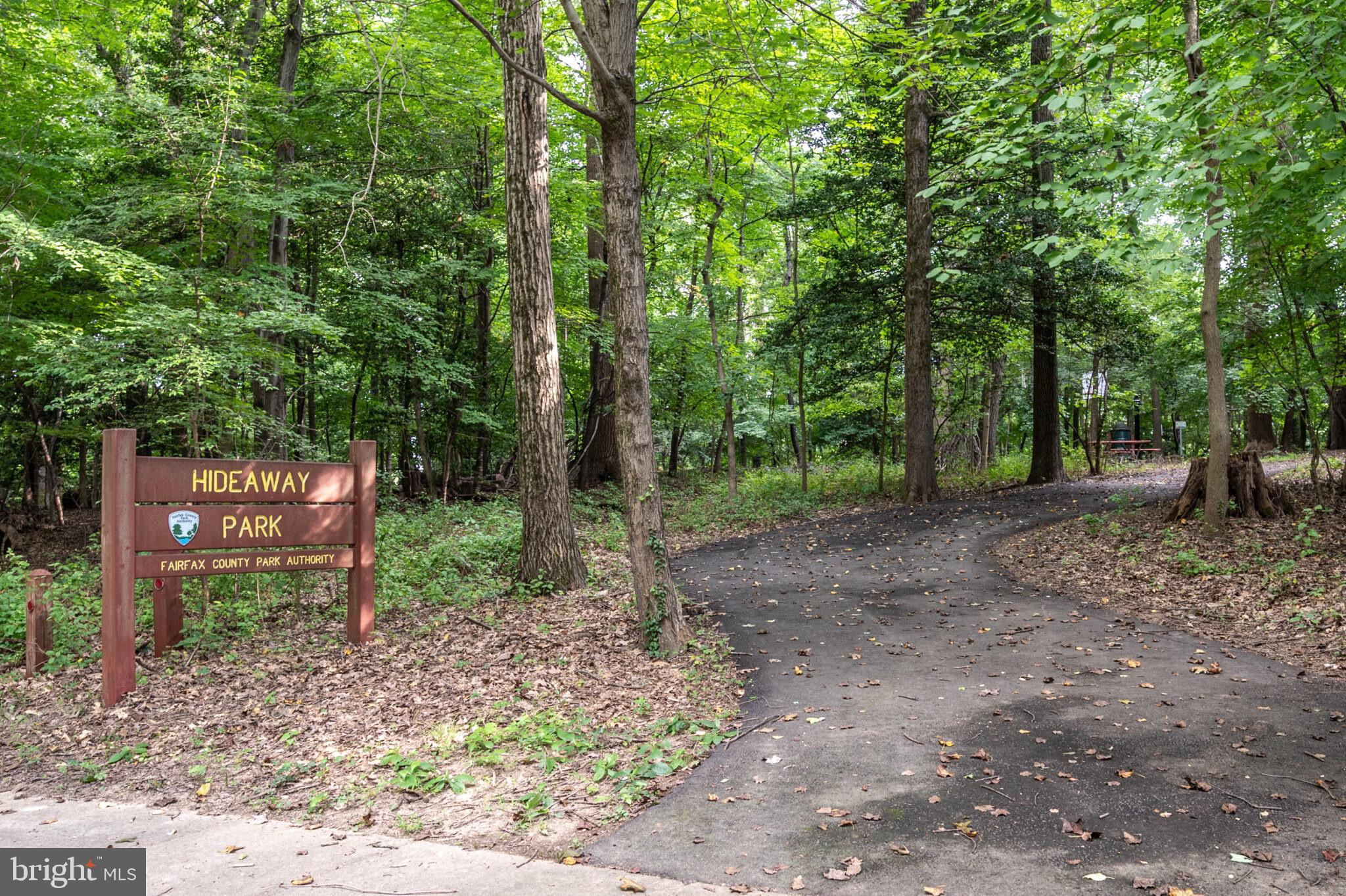 SUZANNE'S WAY - Residential