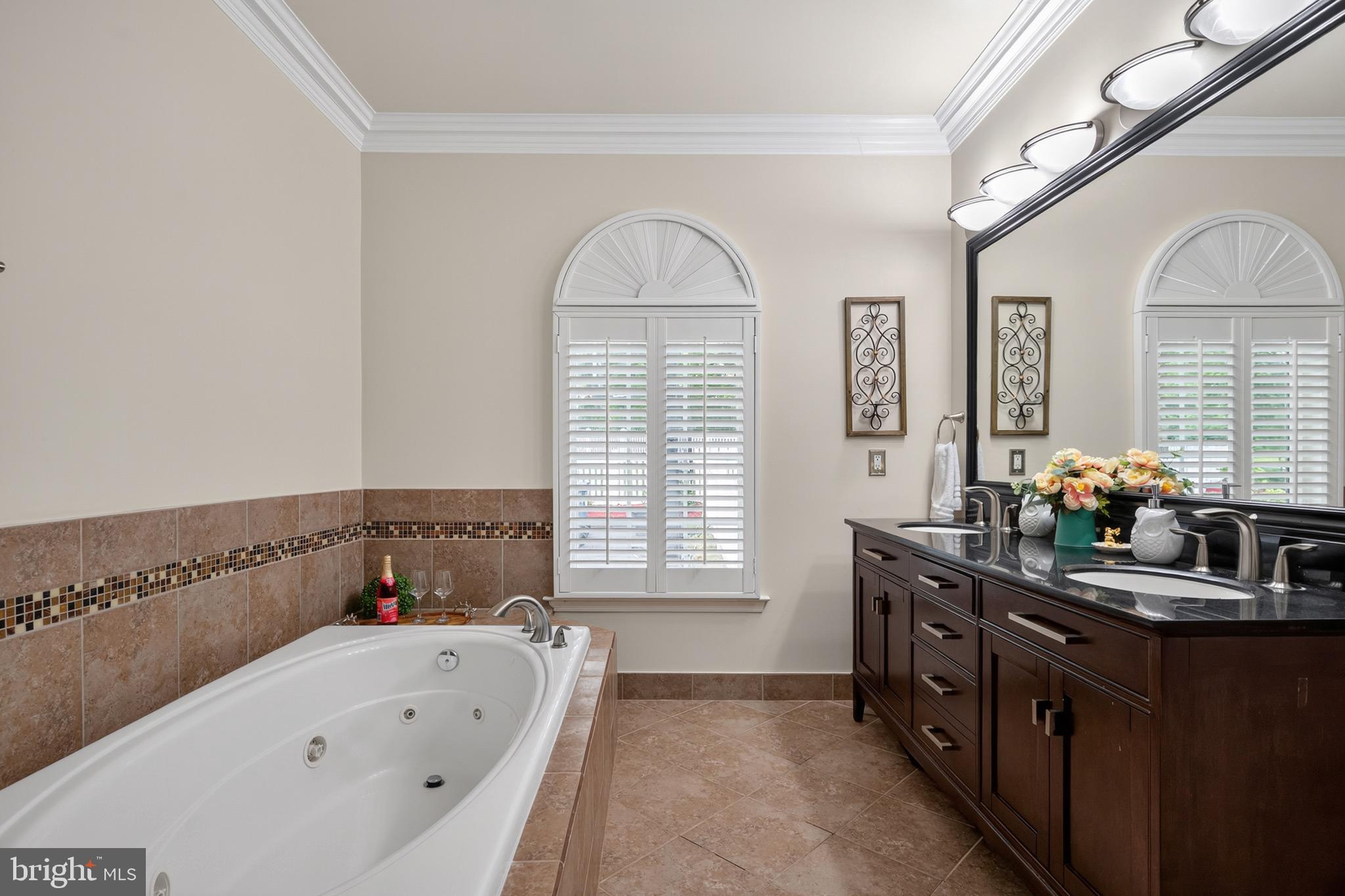 SUZANNE'S WAY - Residential