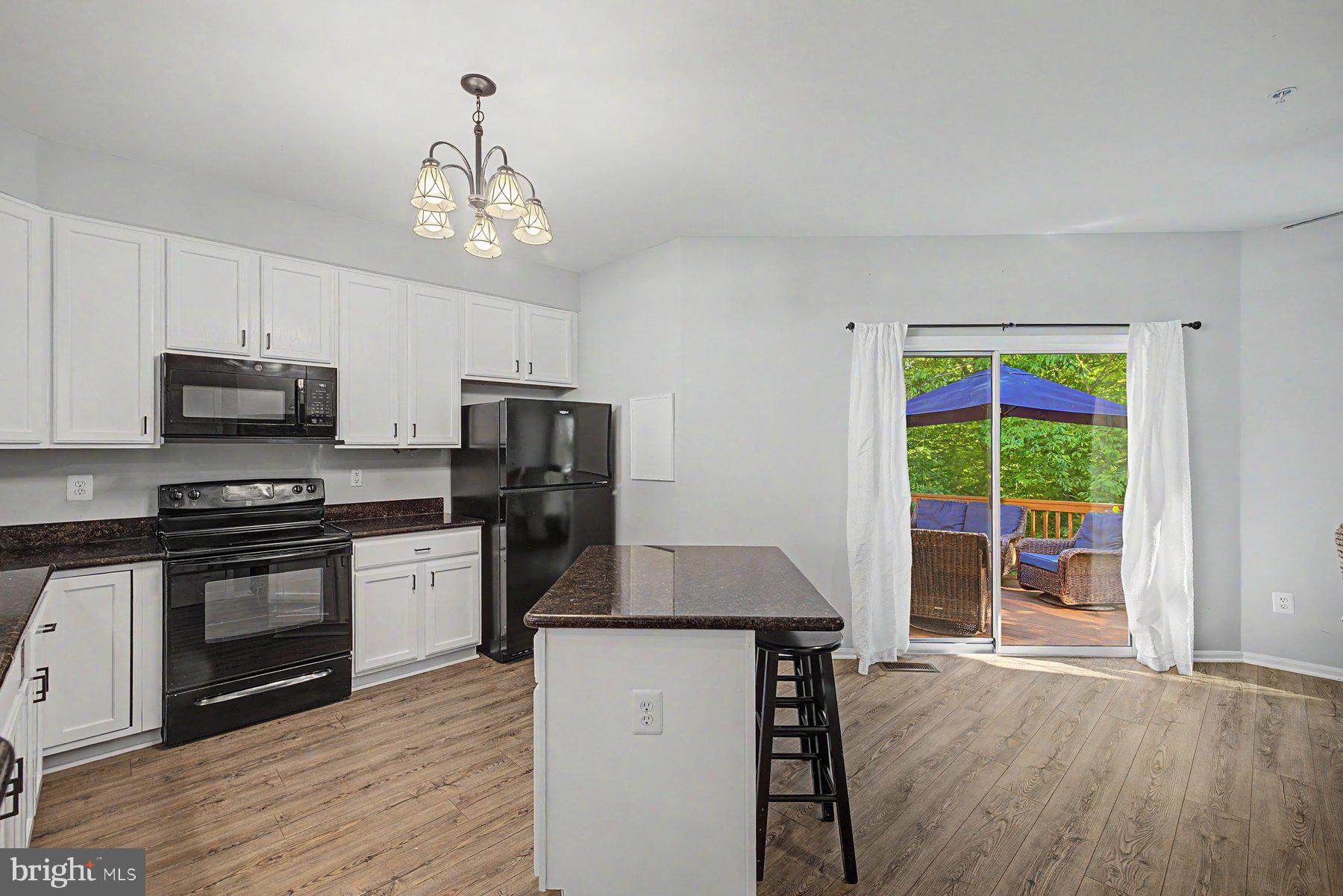 RIVERS EDGE - Residential