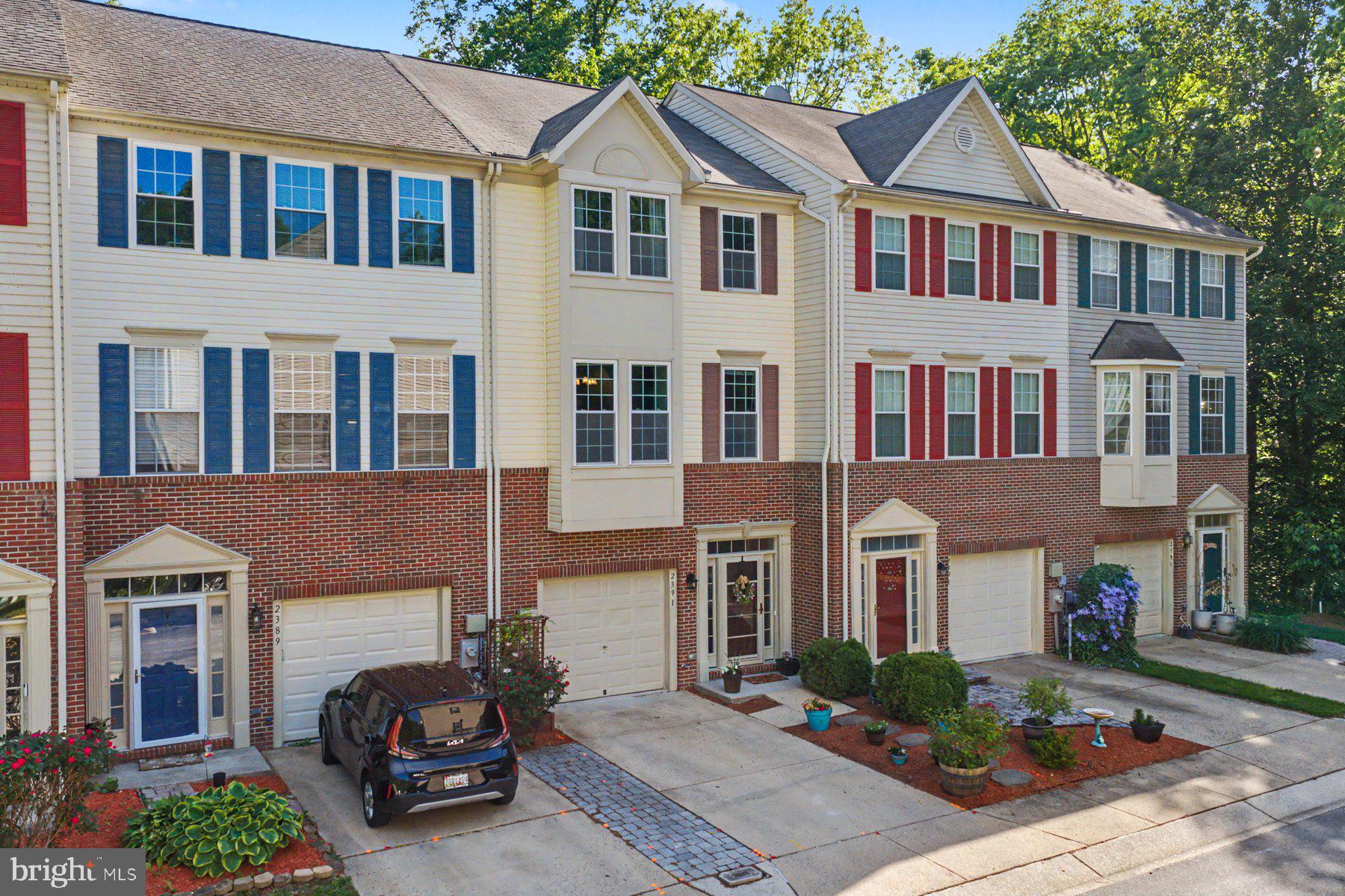 RIVERS EDGE - Residential