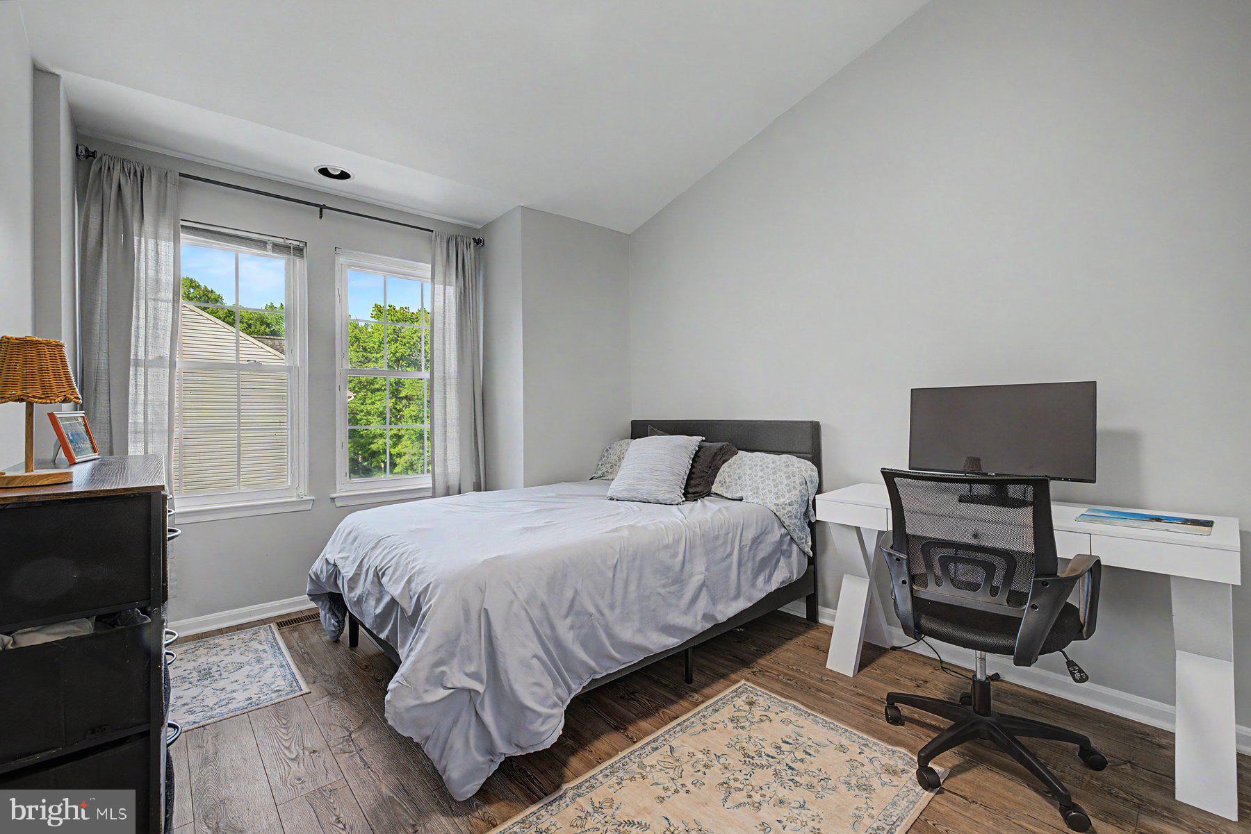 RIVERS EDGE - Residential