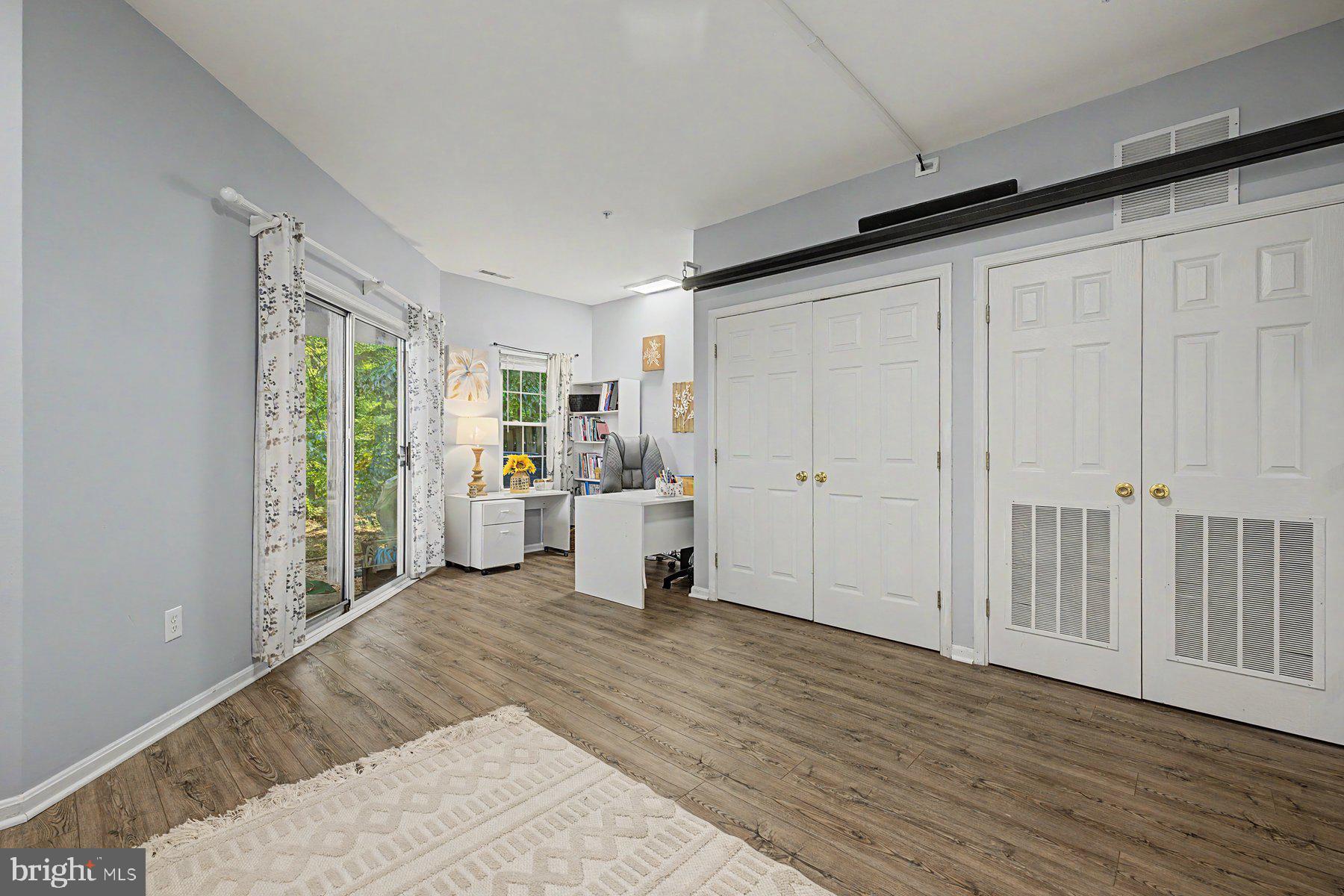 RIVERS EDGE - Residential