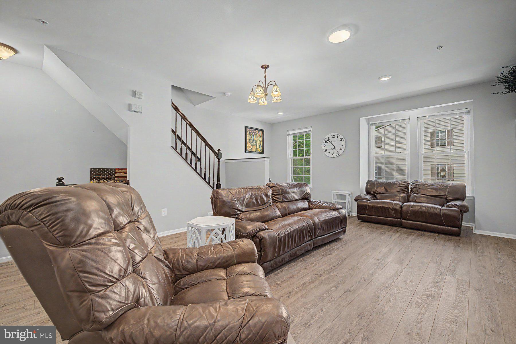RIVERS EDGE - Residential