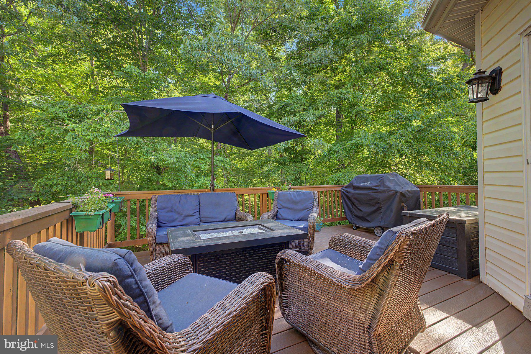 RIVERS EDGE - Residential