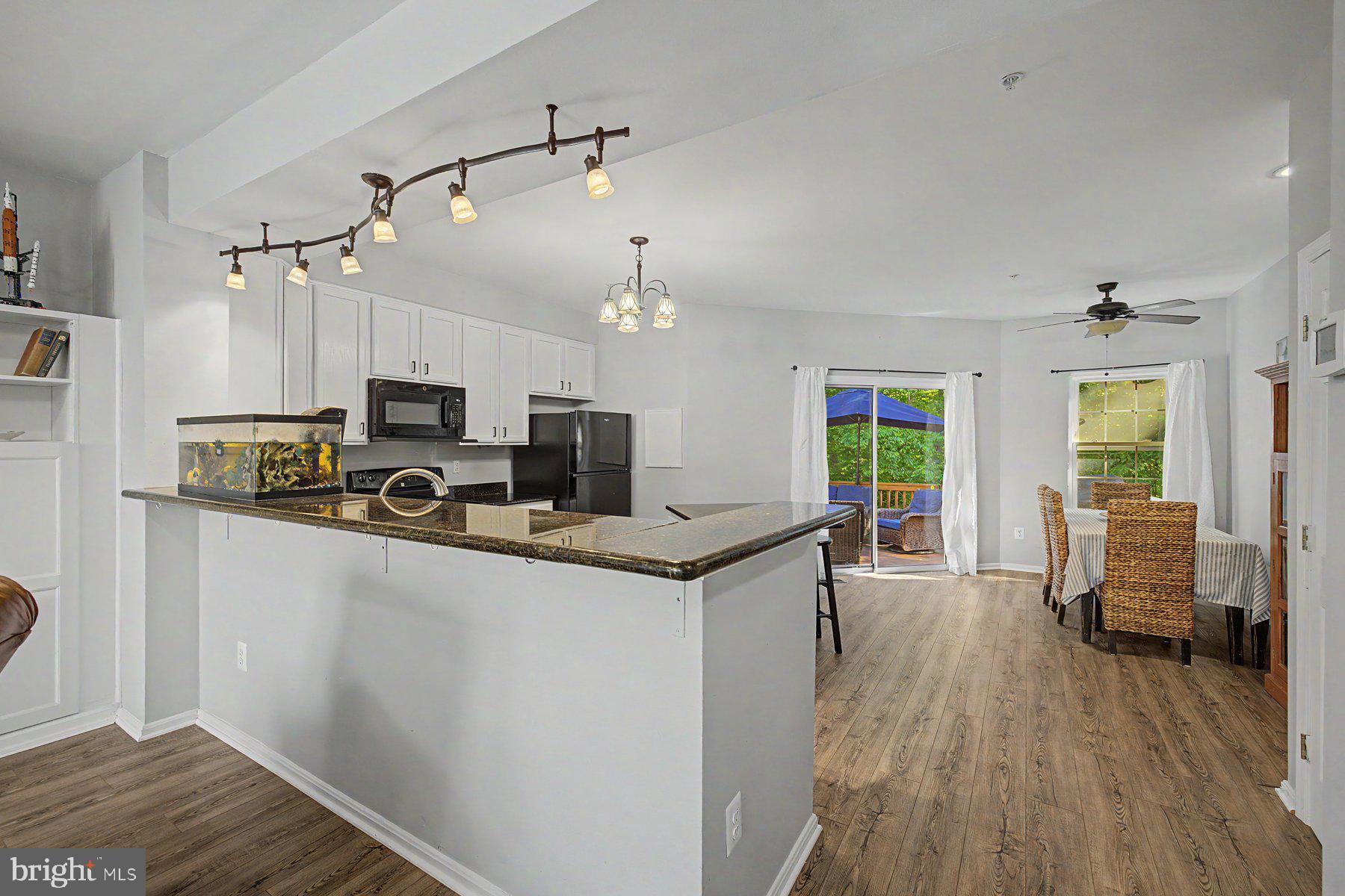 RIVERS EDGE - Residential