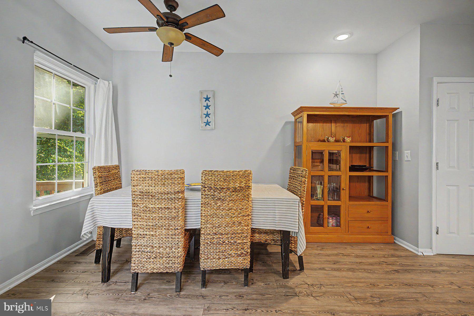 RIVERS EDGE - Residential