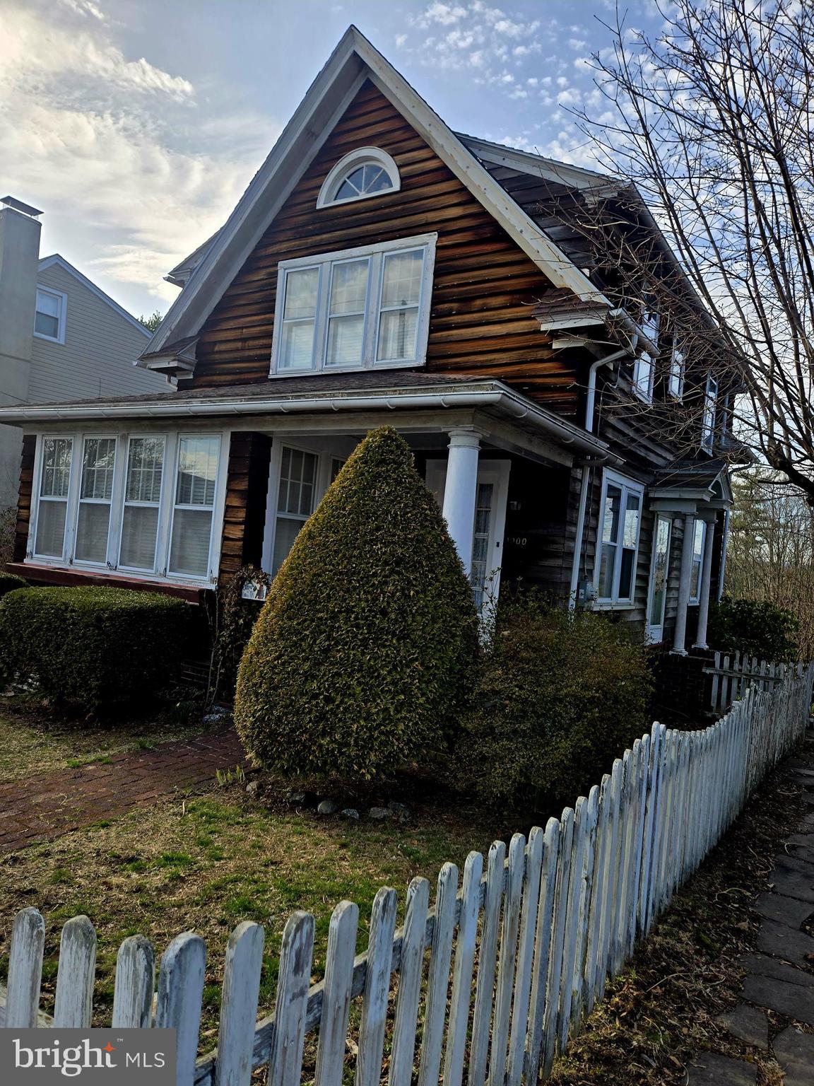 YORKVILLE - Residential