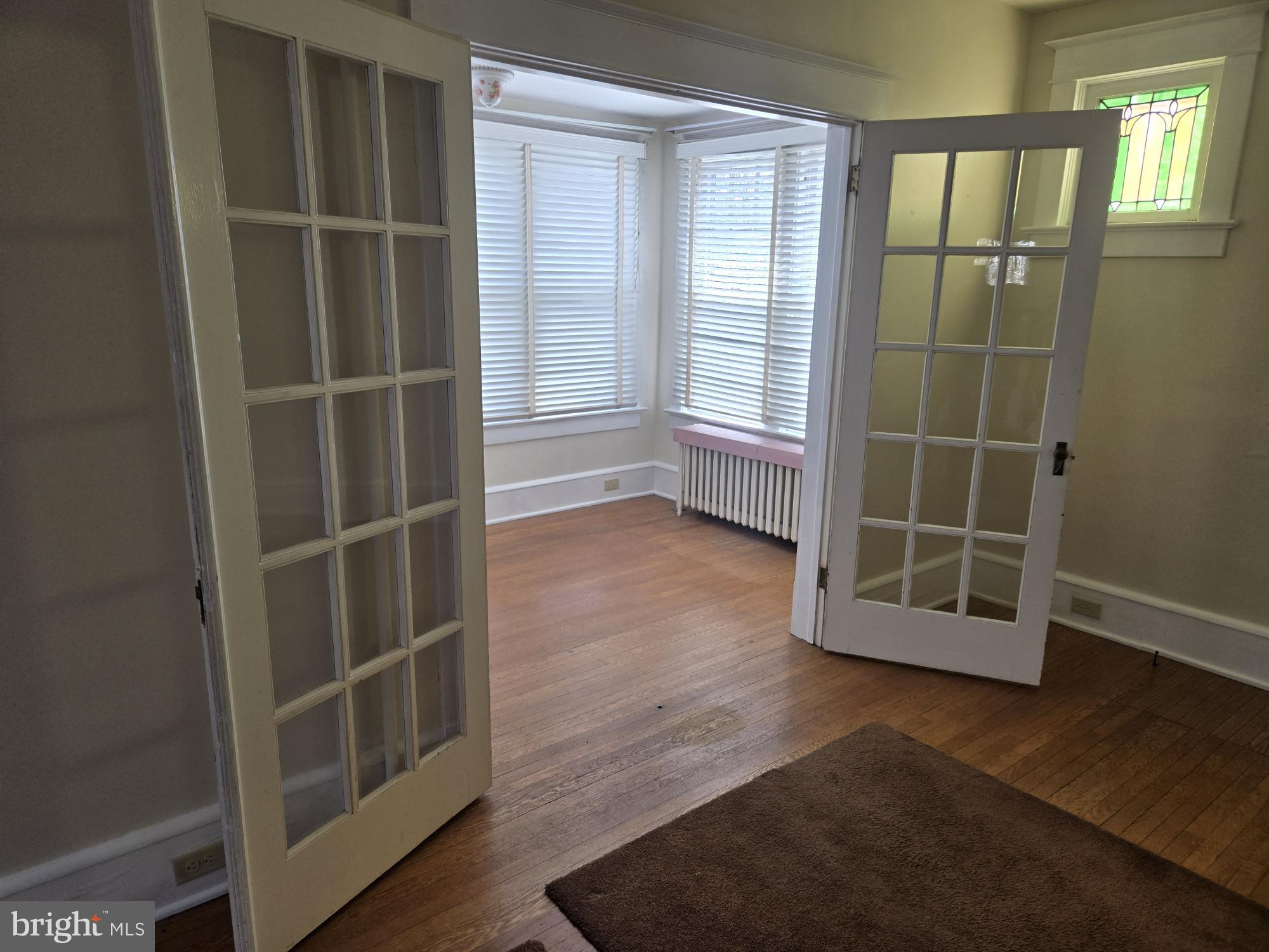 YORKVILLE - Residential