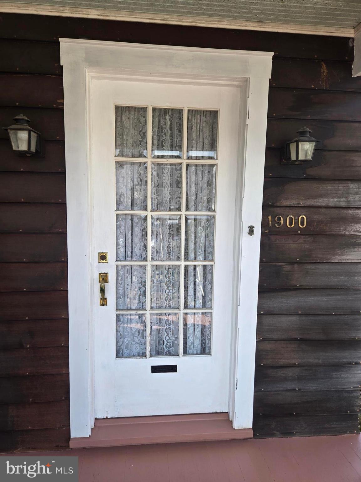 YORKVILLE - Residential