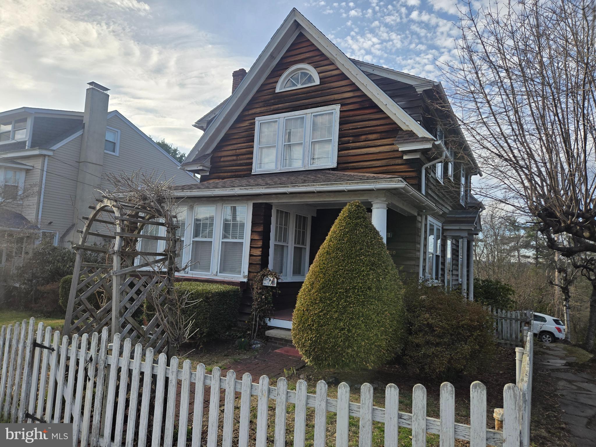 YORKVILLE - Residential