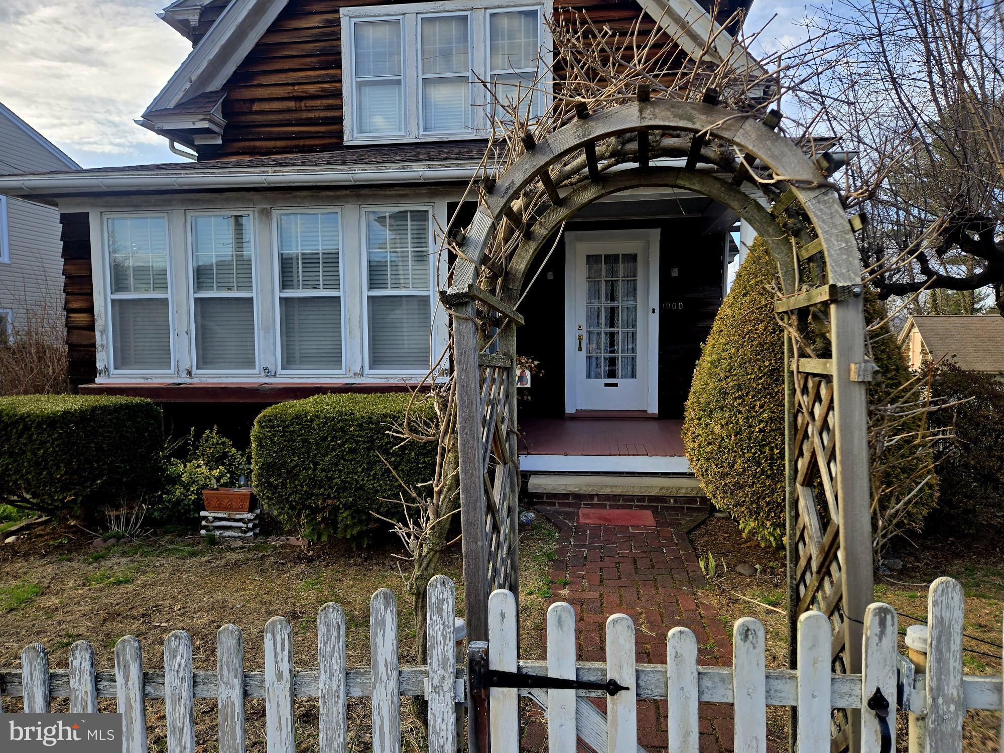 YORKVILLE - Residential