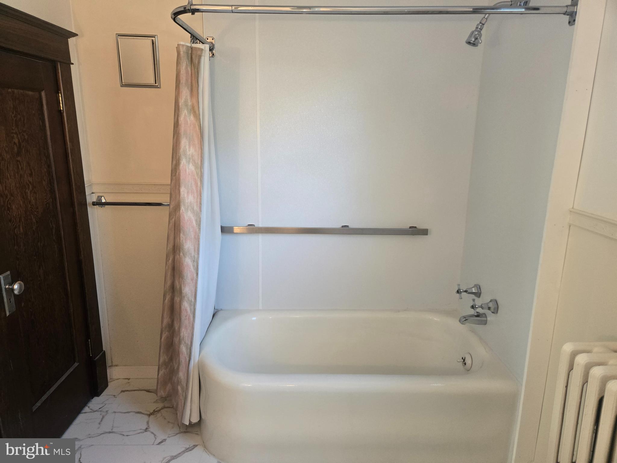 YORKVILLE - Residential