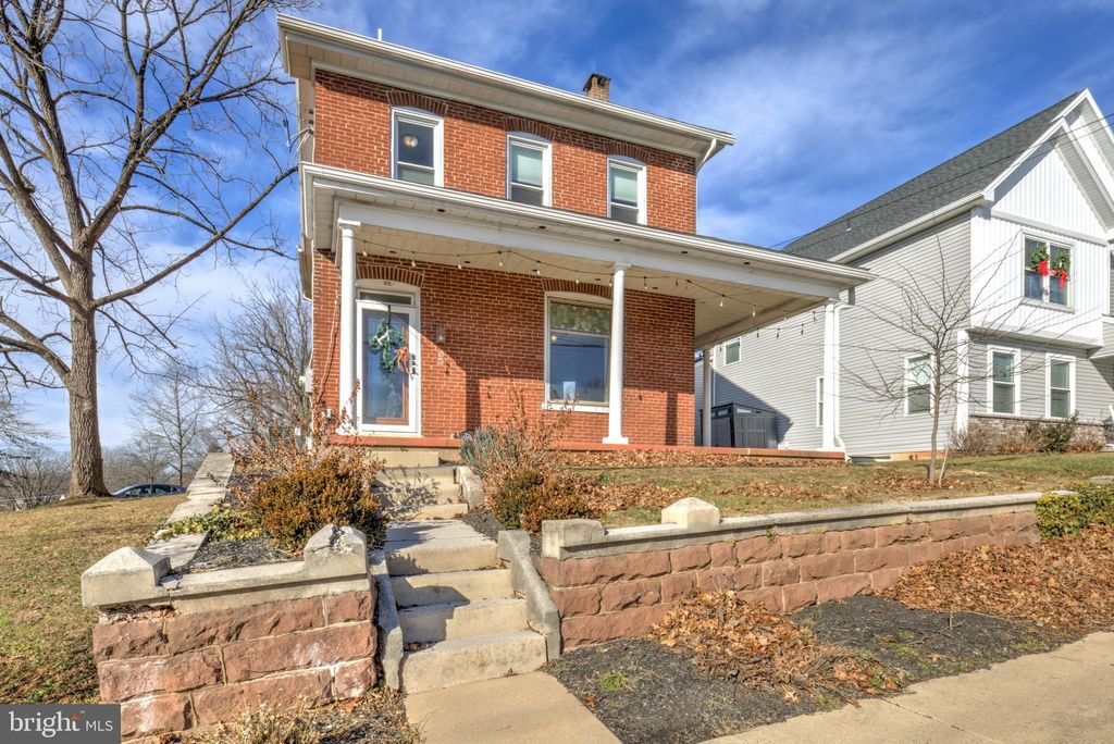 Photo of 90 N Reamstown Road, STEVENS, PA 17567 (MLS # PALA2081748)