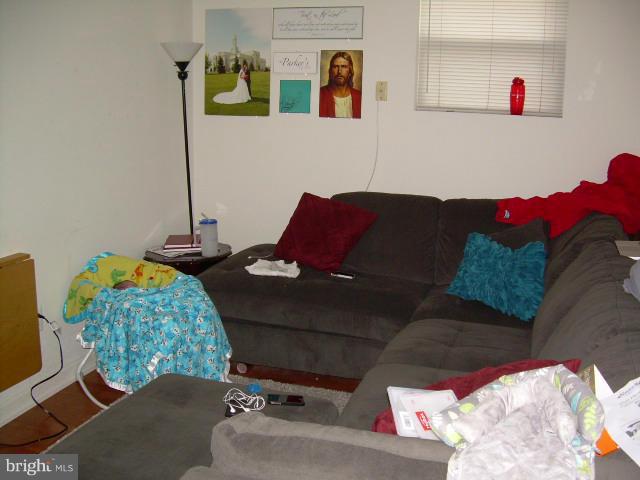 ADDISON HEIGHTS - Residential Income