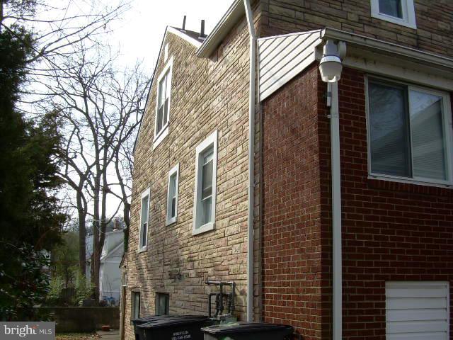 ADDISON HEIGHTS - Residential Income