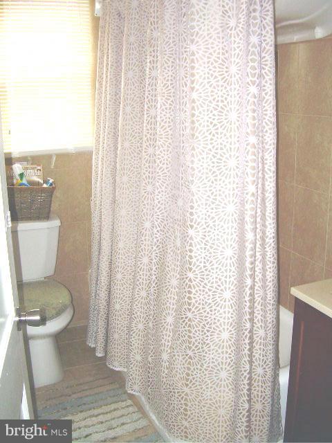 ADDISON HEIGHTS - Residential Income