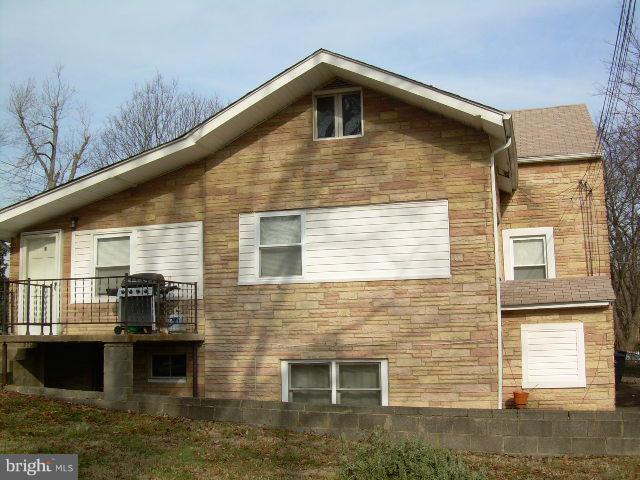 ADDISON HEIGHTS - Residential Income