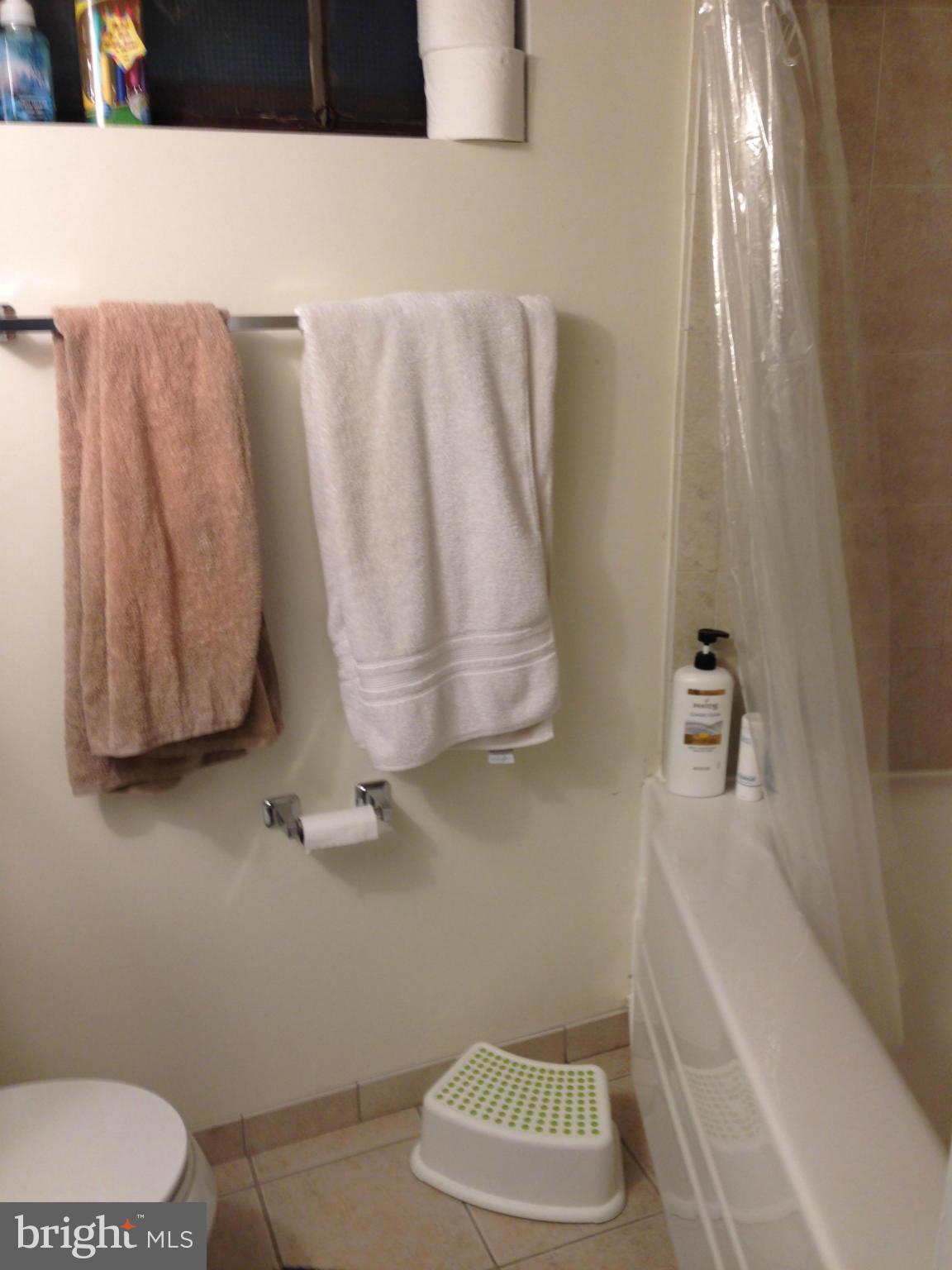 ADDISON HEIGHTS - Residential Income