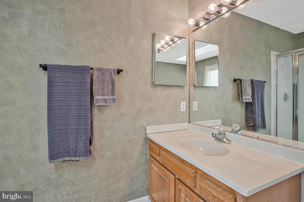 CEDAR COVE MOORI - Residential