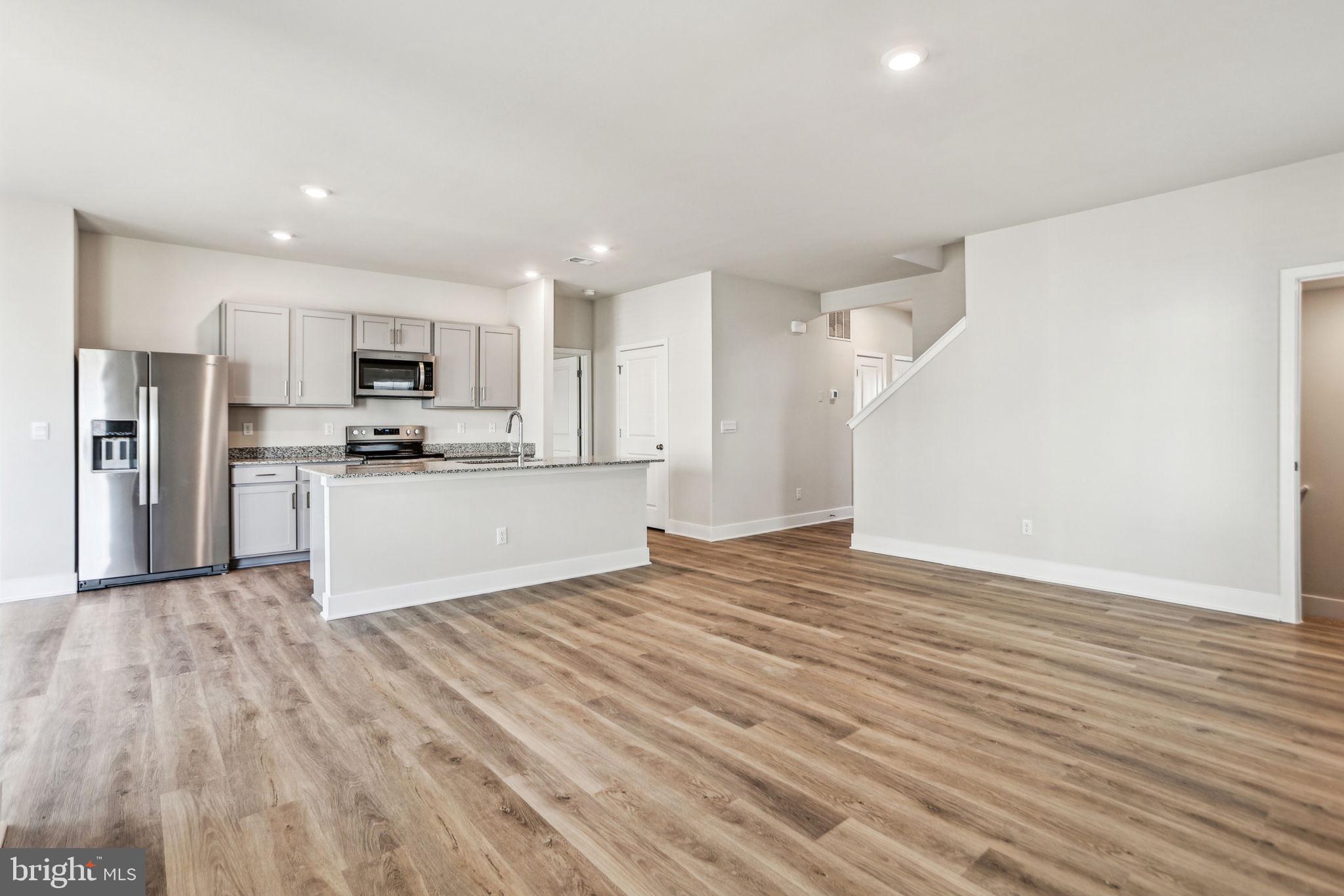 RETREAT AT WINDING CREEK - Residential