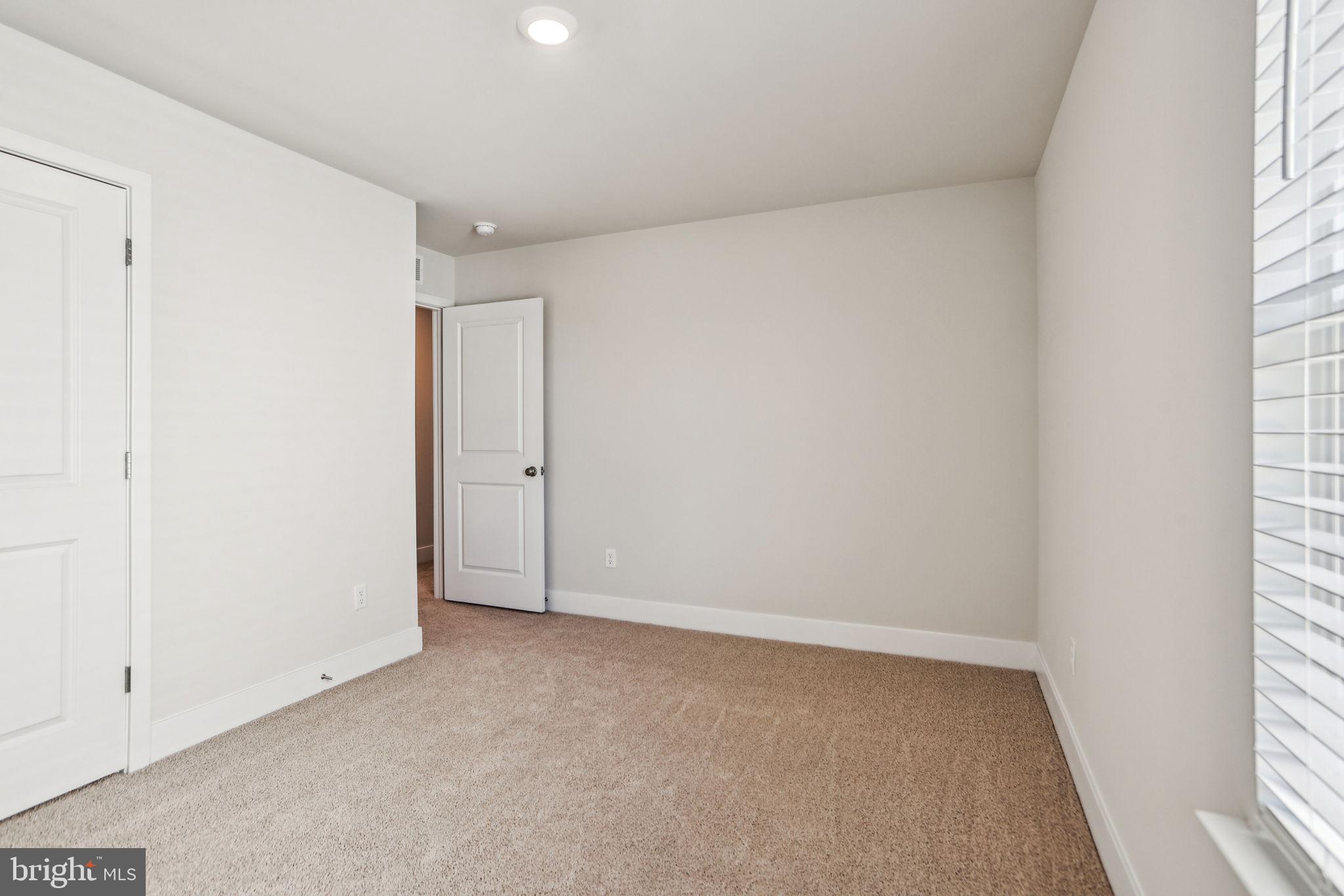 RETREAT AT WINDING CREEK - Residential