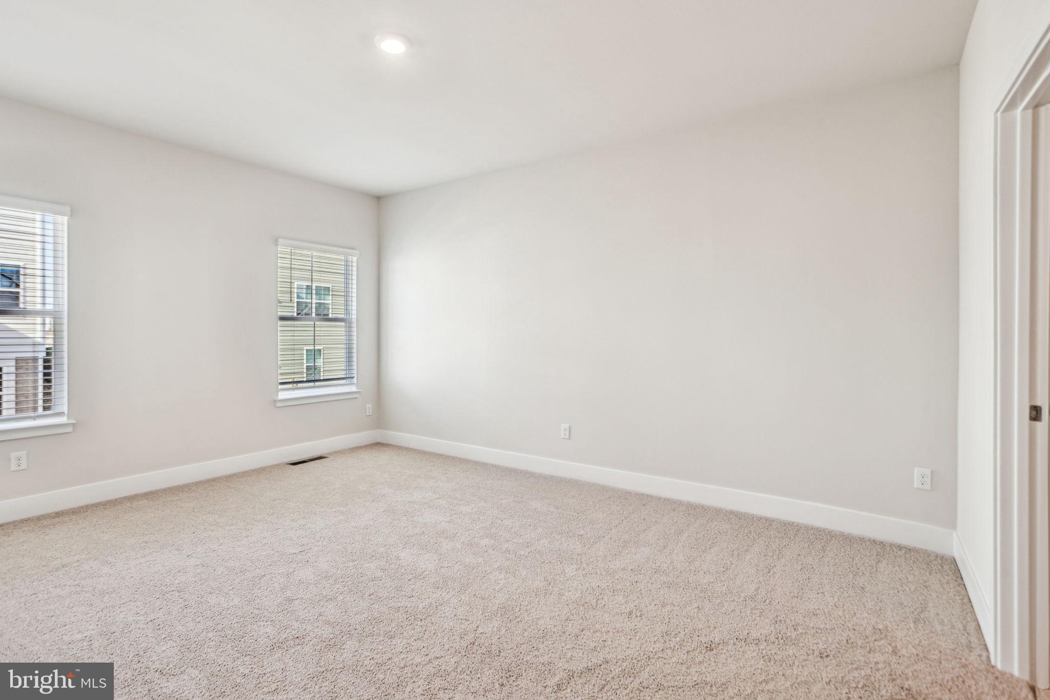 RETREAT AT WINDING CREEK - Residential