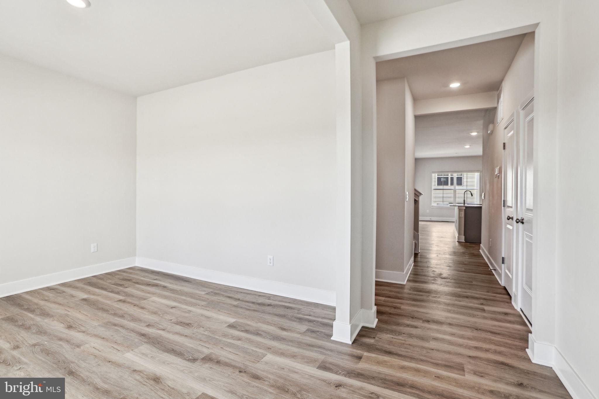 RETREAT AT WINDING CREEK - Residential